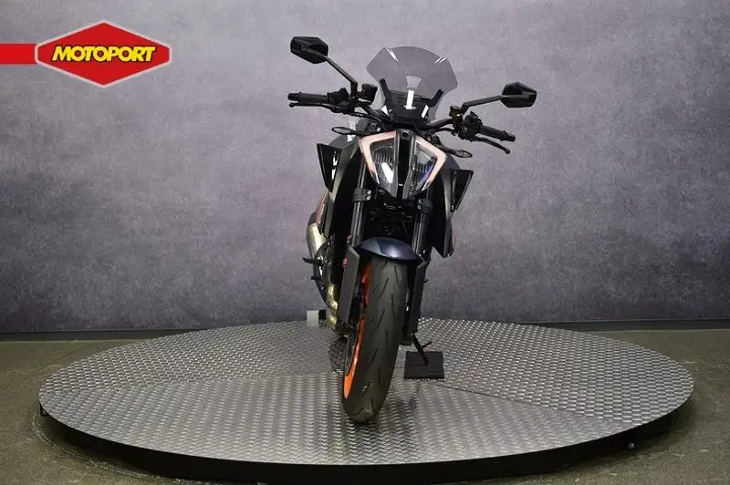 KTM 1290 Super Duke R - foto 3