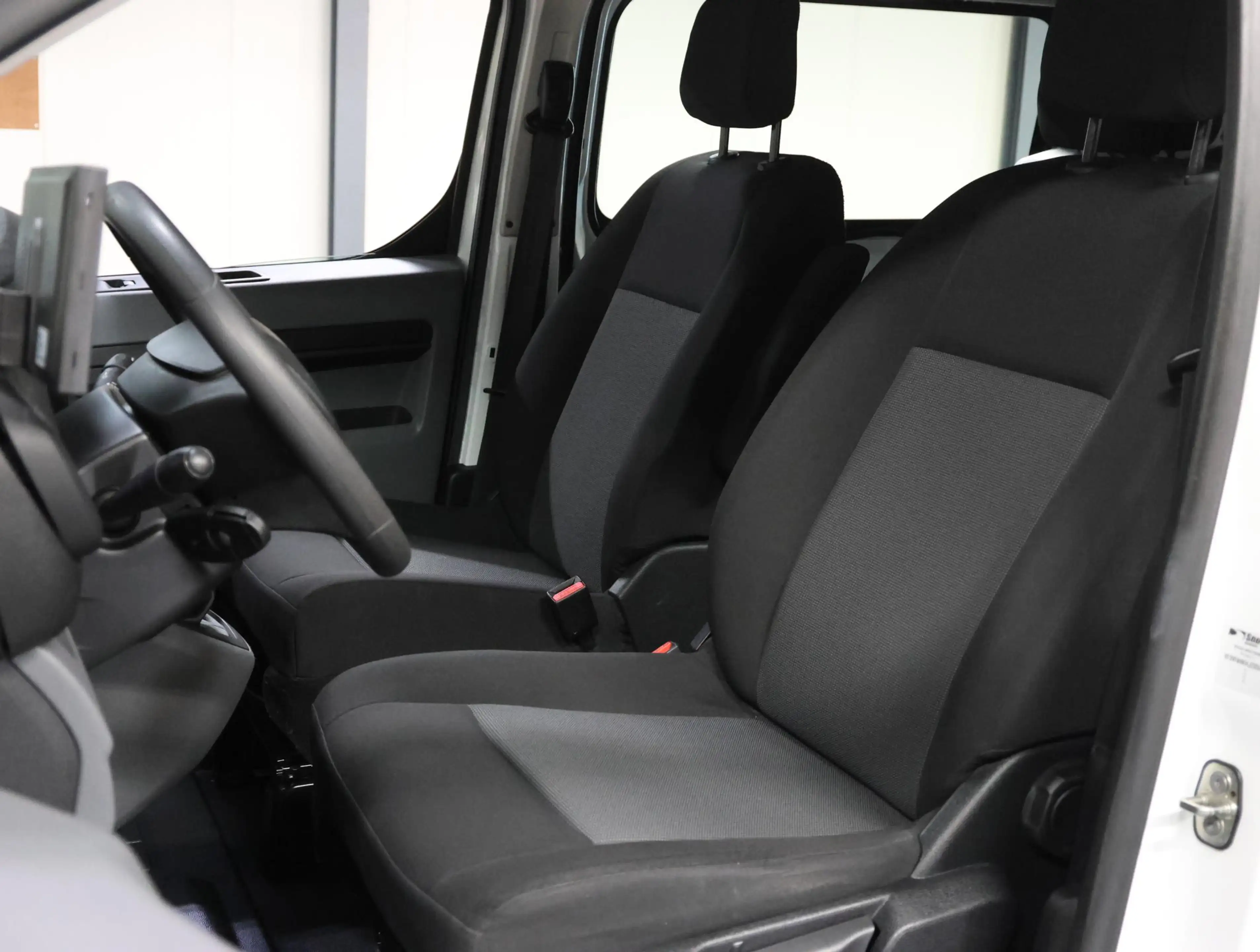 Peugeot Expert 2.0 BlueHDI 120PK Premium DC | 1ste Eigenaar | Air — photo 13