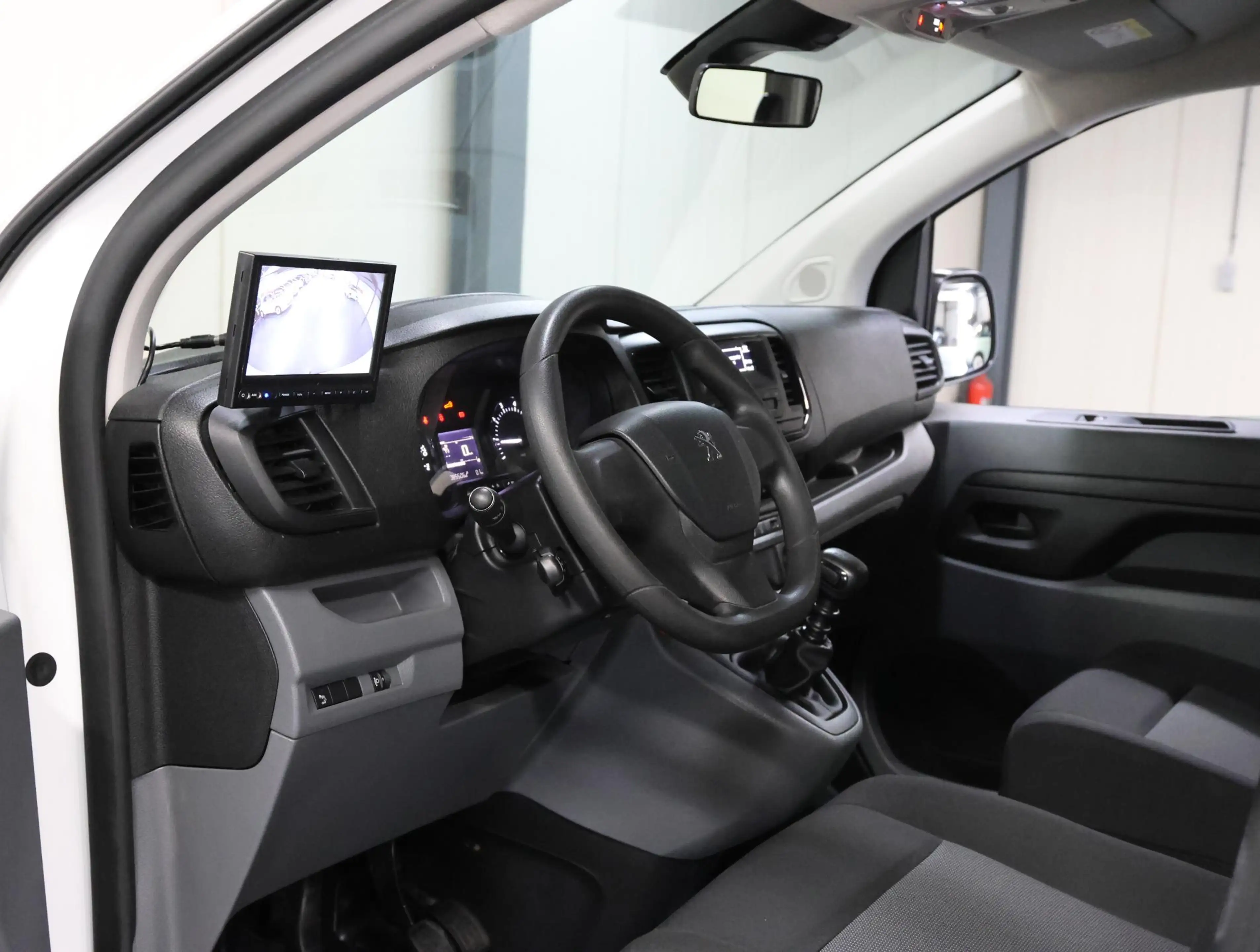 Peugeot Expert 2.0 BlueHDI 120PK Premium DC | 1ste Eigenaar | Air — photo 12