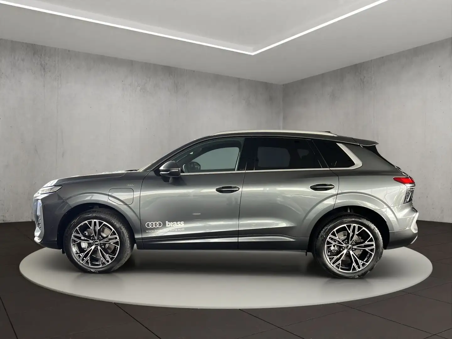 Audi Q3 SUV e-hybrid 200 kW S tronic S line Gris - 2