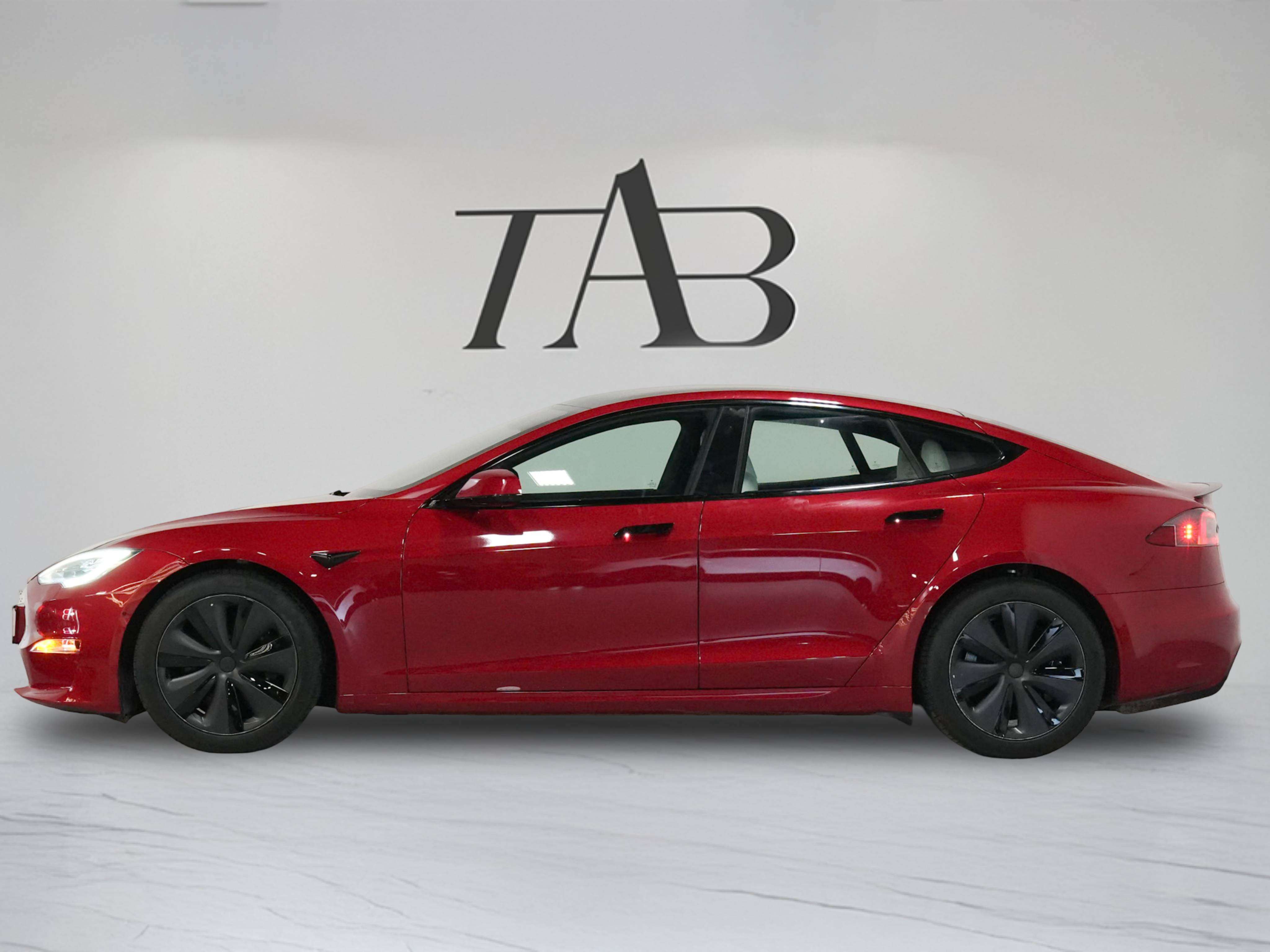 used 2021 Tesla Model S car, priced at $84,900