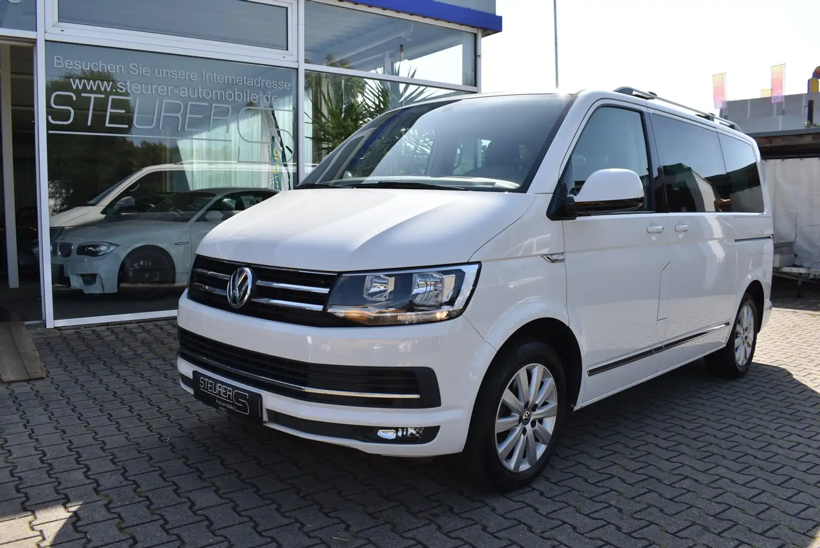 Volkswagen T6 2.0 TDI Multivan Highline 2x Schiebetüre AHK Weiß - 1