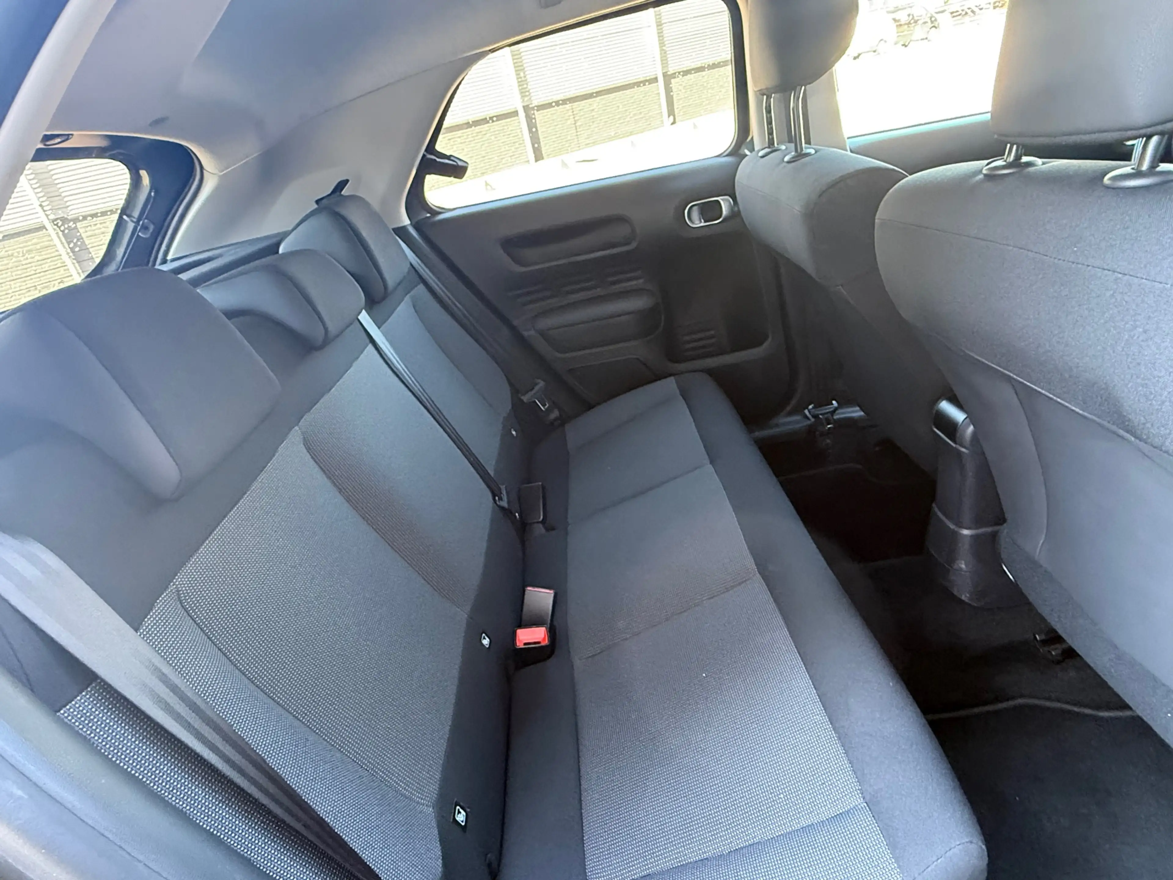 Citroen C4 Cactus 1.2 PureTech Shine Camera Clima NAVI Volledig onde — photo 10