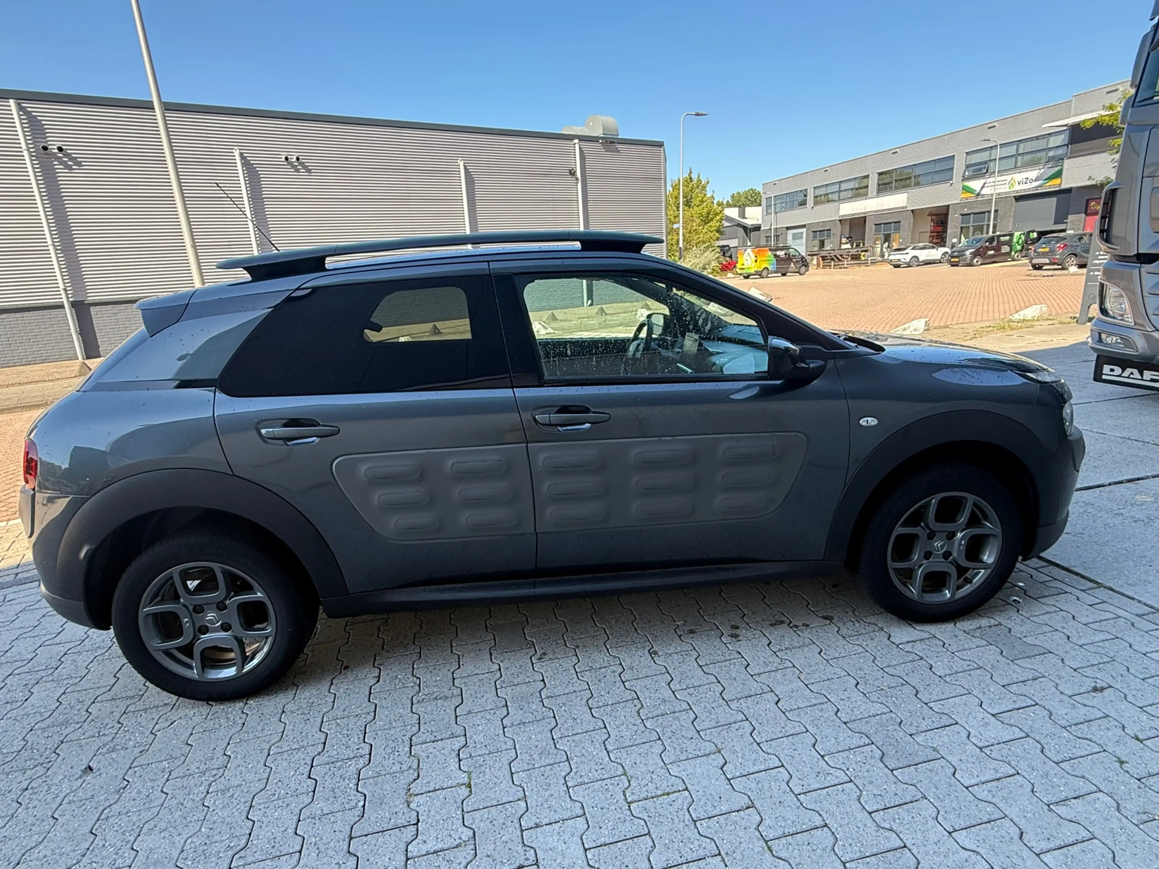 Citroen C4 Cactus 1.2 PureTech Shine Camera Clima NAVI Volledig onde — photo 2