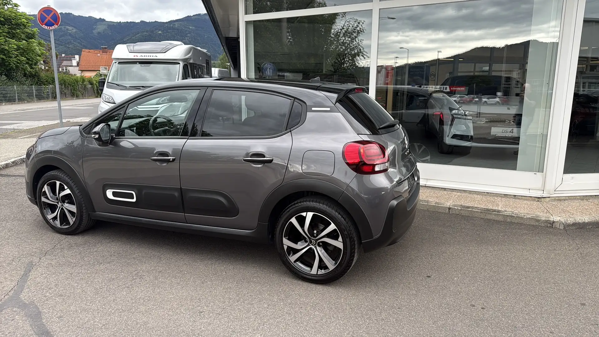 Citroen C3 Shine  Automatik Grau - 2