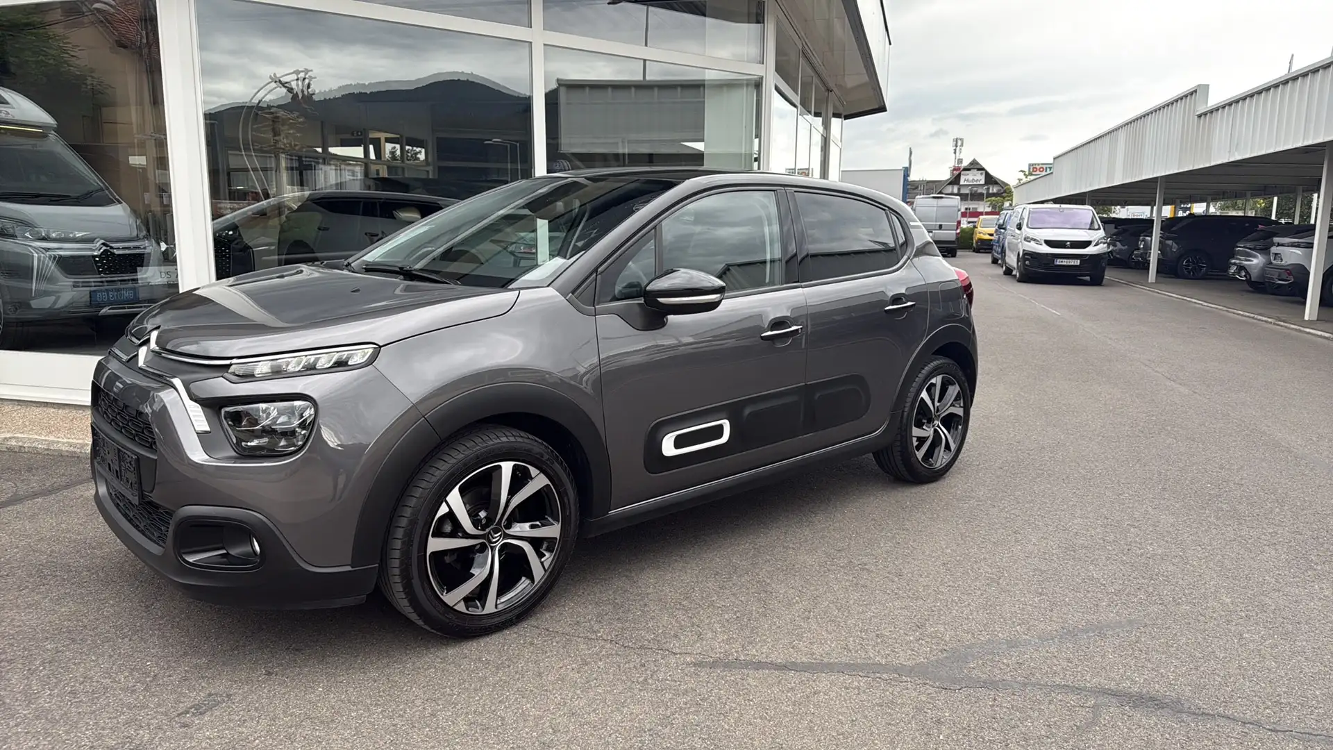 Citroen C3 Shine  Automatik Grau - 1