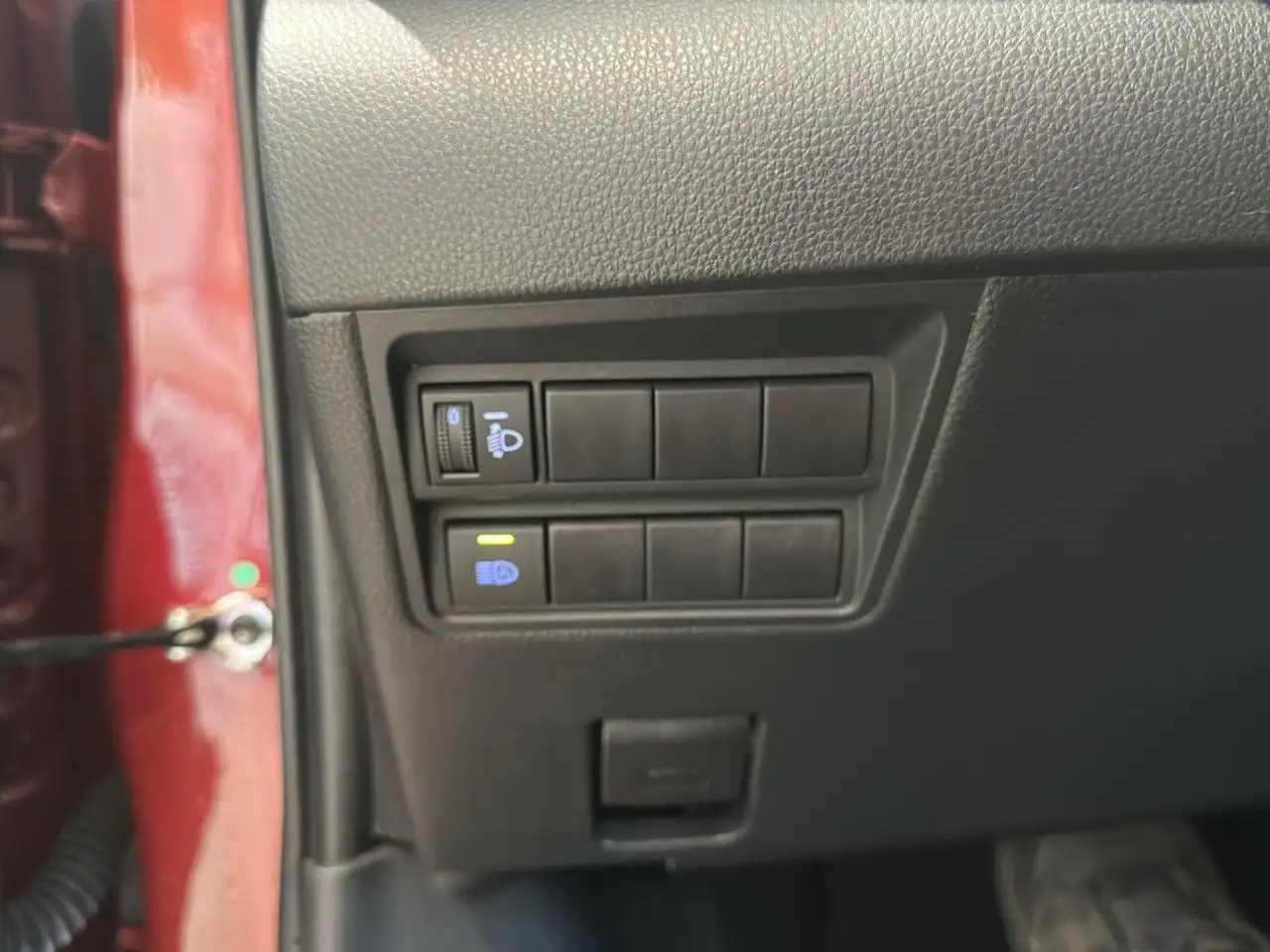 Toyota Yaris Hybrid Club Sportpaket Bluetooth Navi LED, миниатюра 12