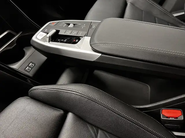 BMW 2 Series view 19