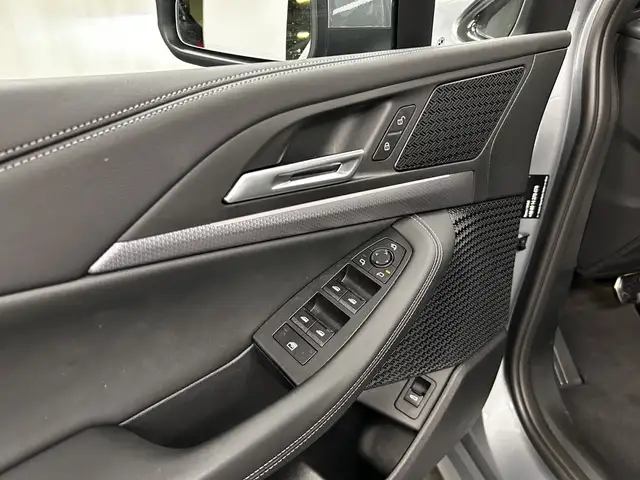 BMW 2 Series view 30