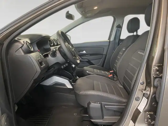 Dacia Duster view 7