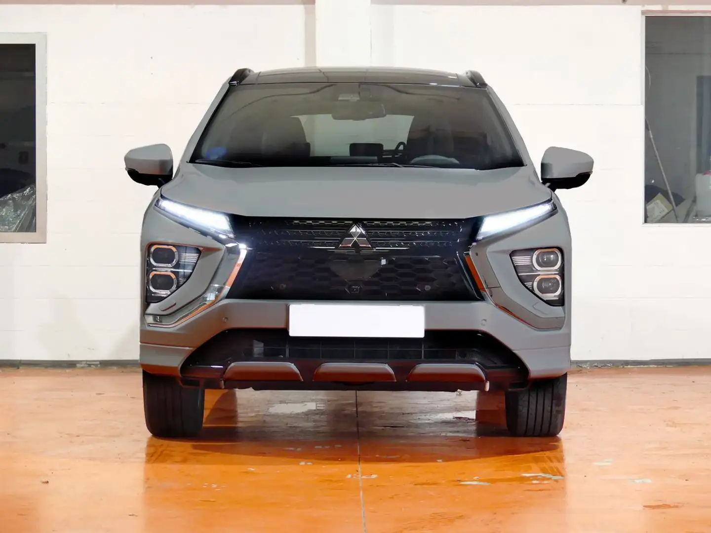 Mitsubishi Eclipse Cross 2.4 PHEV KAITEKI+ AUTO 4WD 188 5P Gris - 2