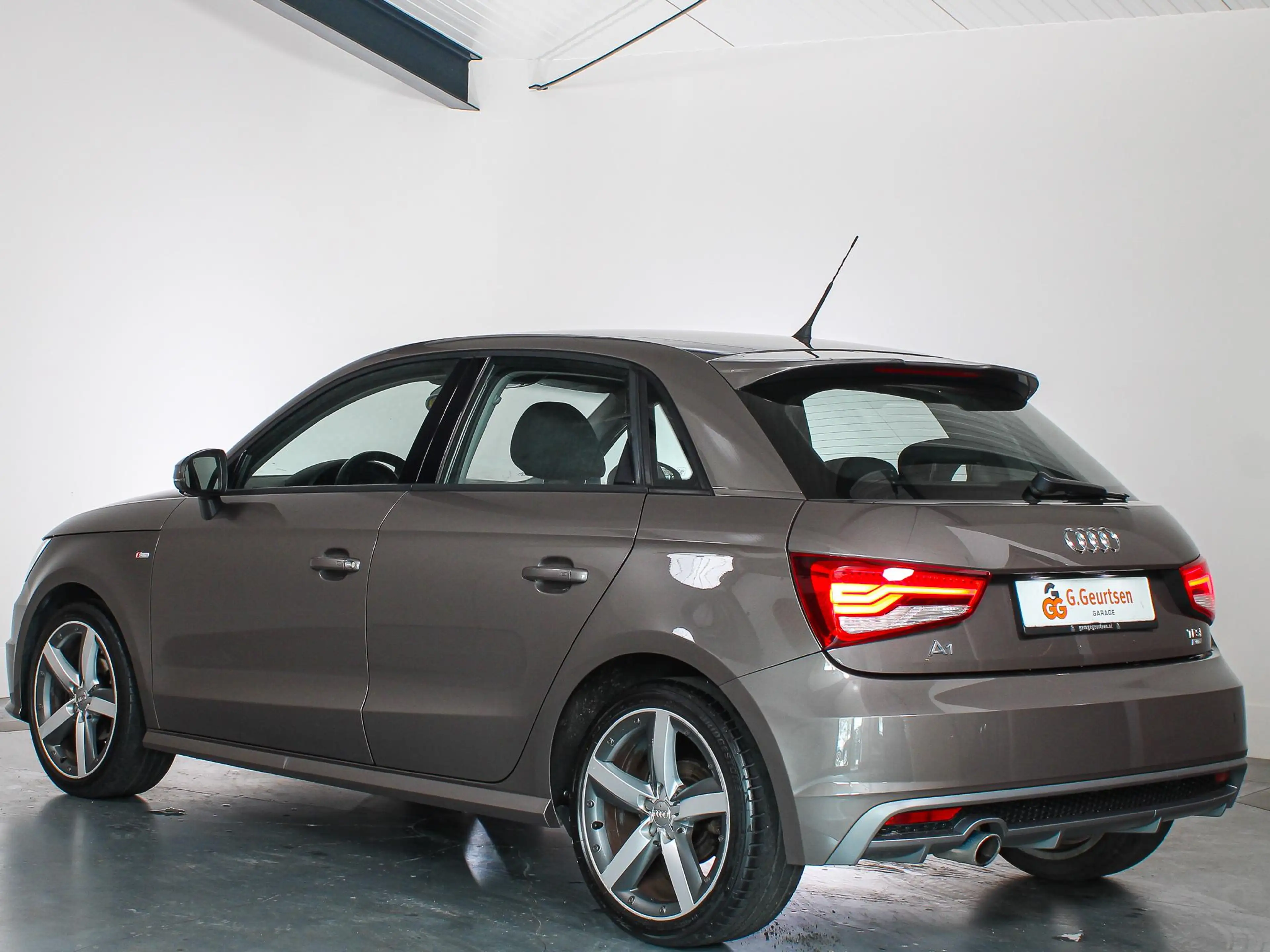 Audi A1 Sportback 1.0 TFSI S-line LED, BOSE, Bluetooth, St — photo 47