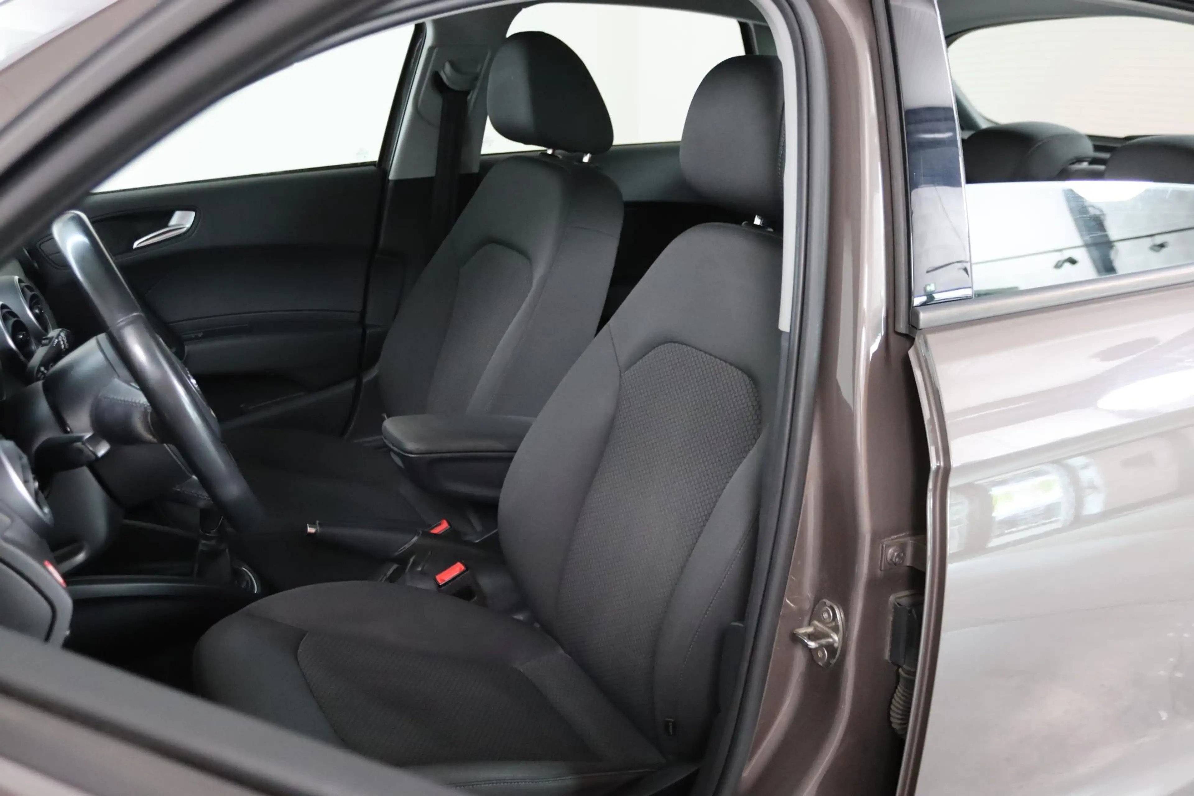 Audi A1 Sportback 1.0 TFSI S-line LED, BOSE, Bluetooth, St — photo 23