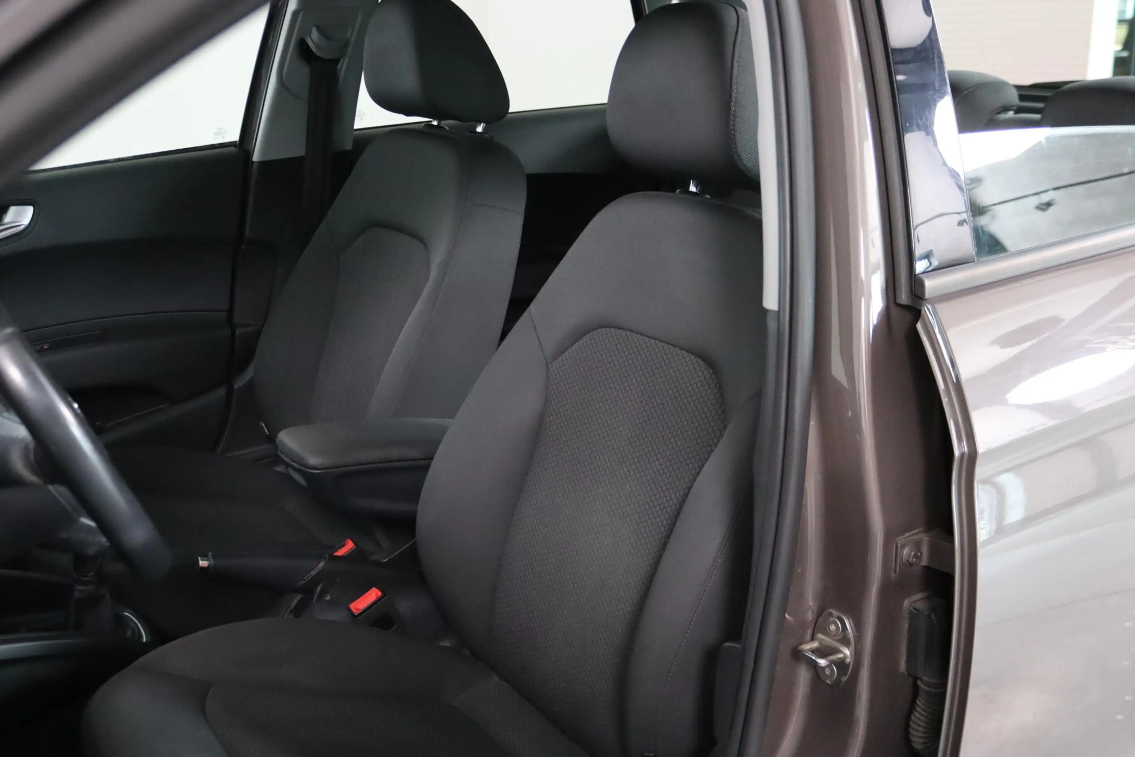 Audi A1 Sportback 1.0 TFSI S-line LED, BOSE, Bluetooth, St — photo 4