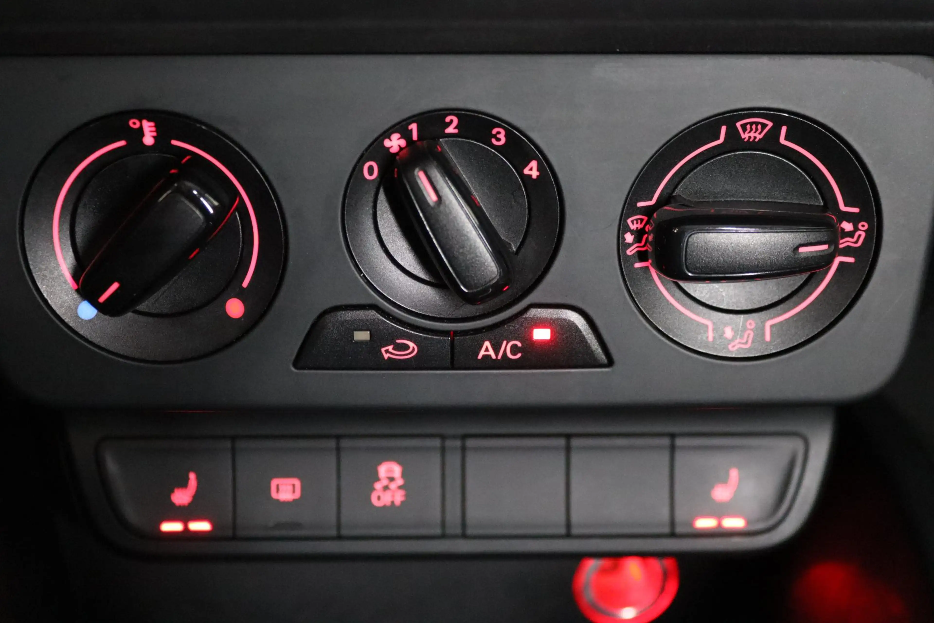Audi A1 Sportback 1.0 TFSI S-line LED, BOSE, Bluetooth, St — photo 39