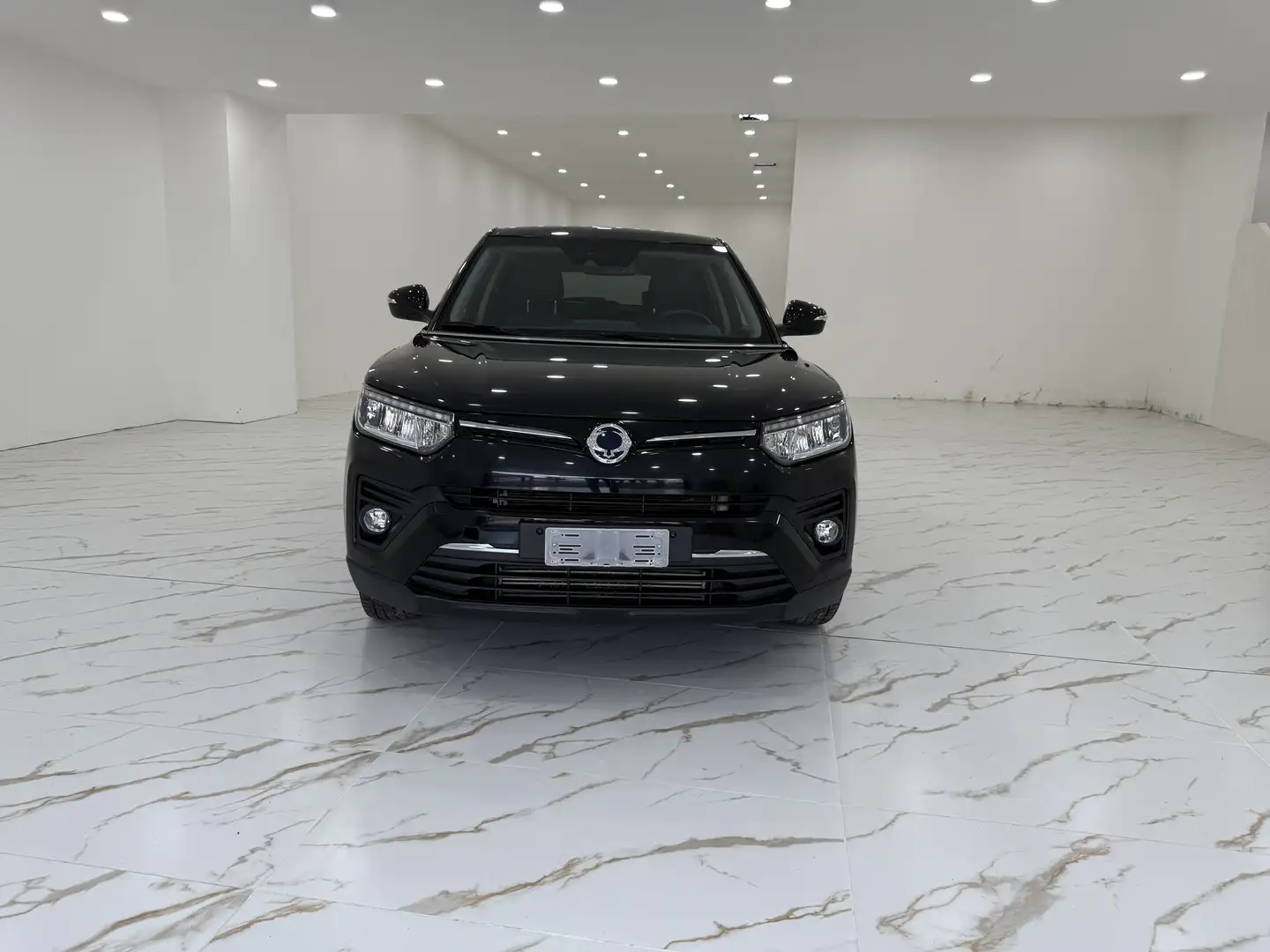 SsangYong Tivoli 1.6d Juice 2wd Nero - 1