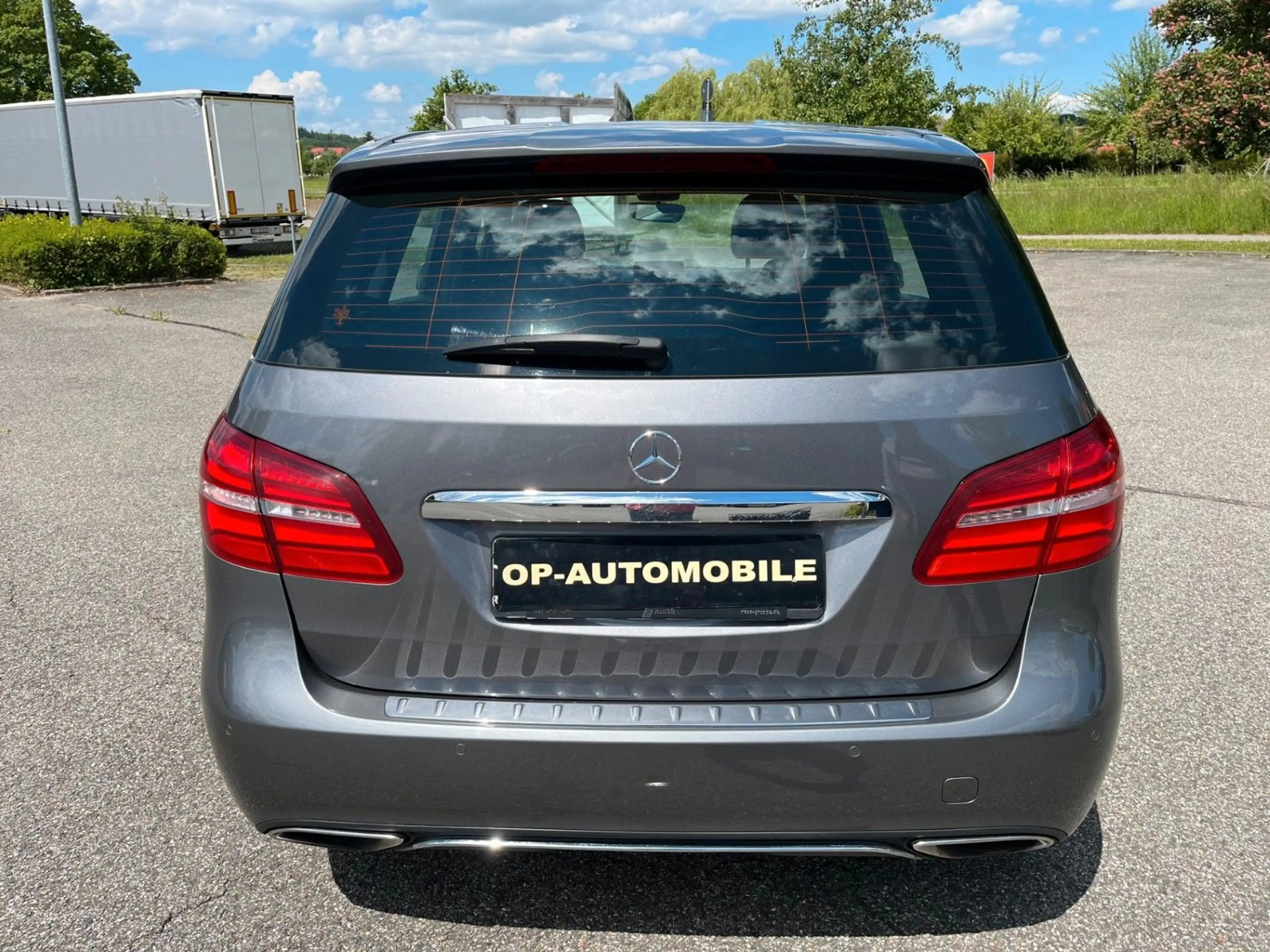 Mercedes-Benz B 220 B -Klasse 4Matic*LED*7G-TRONIC*ALLRAD — photo 6