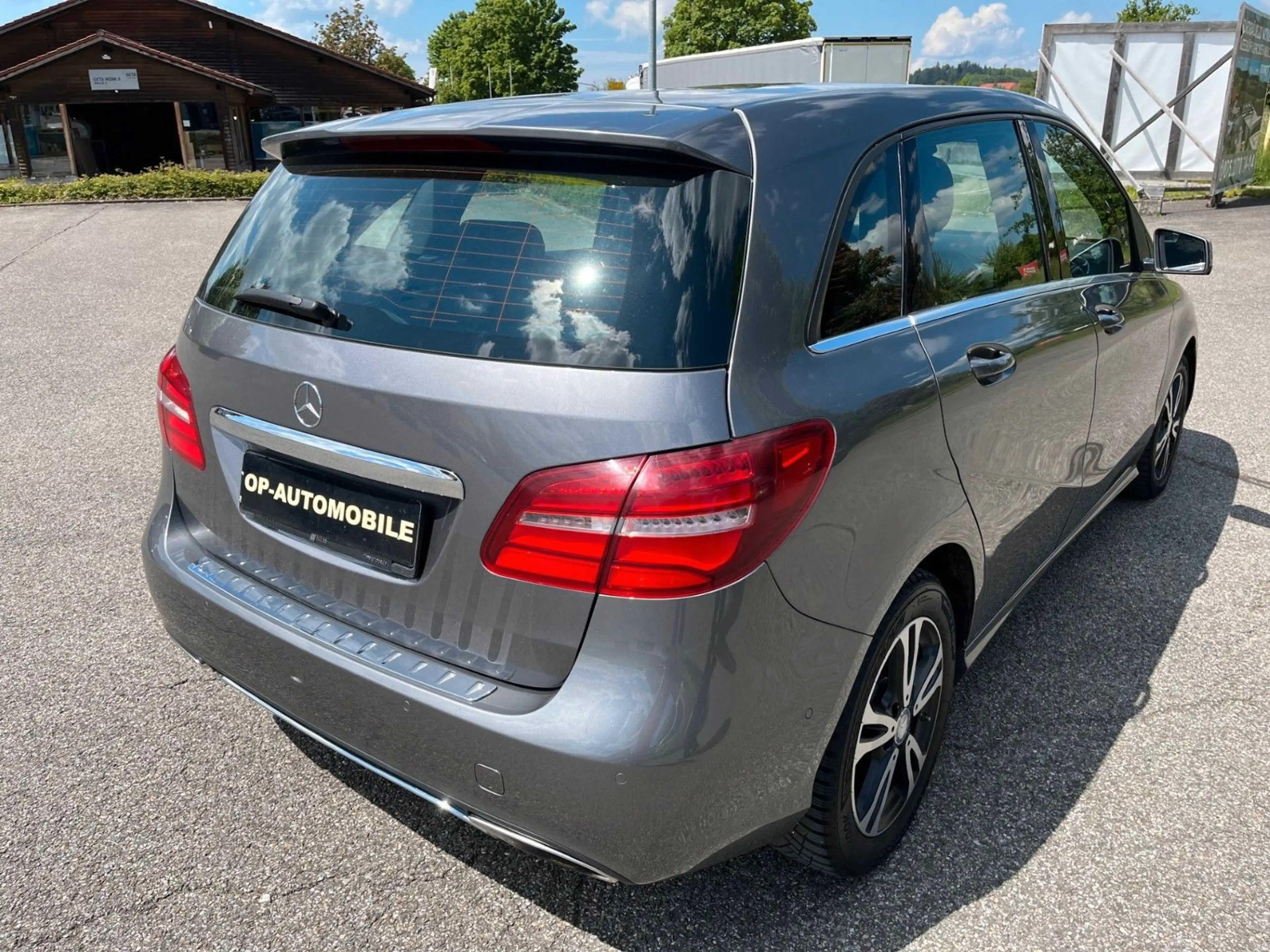 Mercedes-Benz B 220 B -Klasse 4Matic*LED*7G-TRONIC*ALLRAD — photo 5