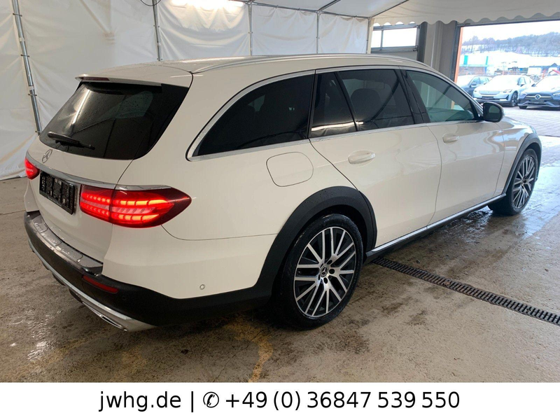 Mercedes-Benz E 400 4M All-Terrain Facelift Airm FahrAss+ Pano — photo 6
