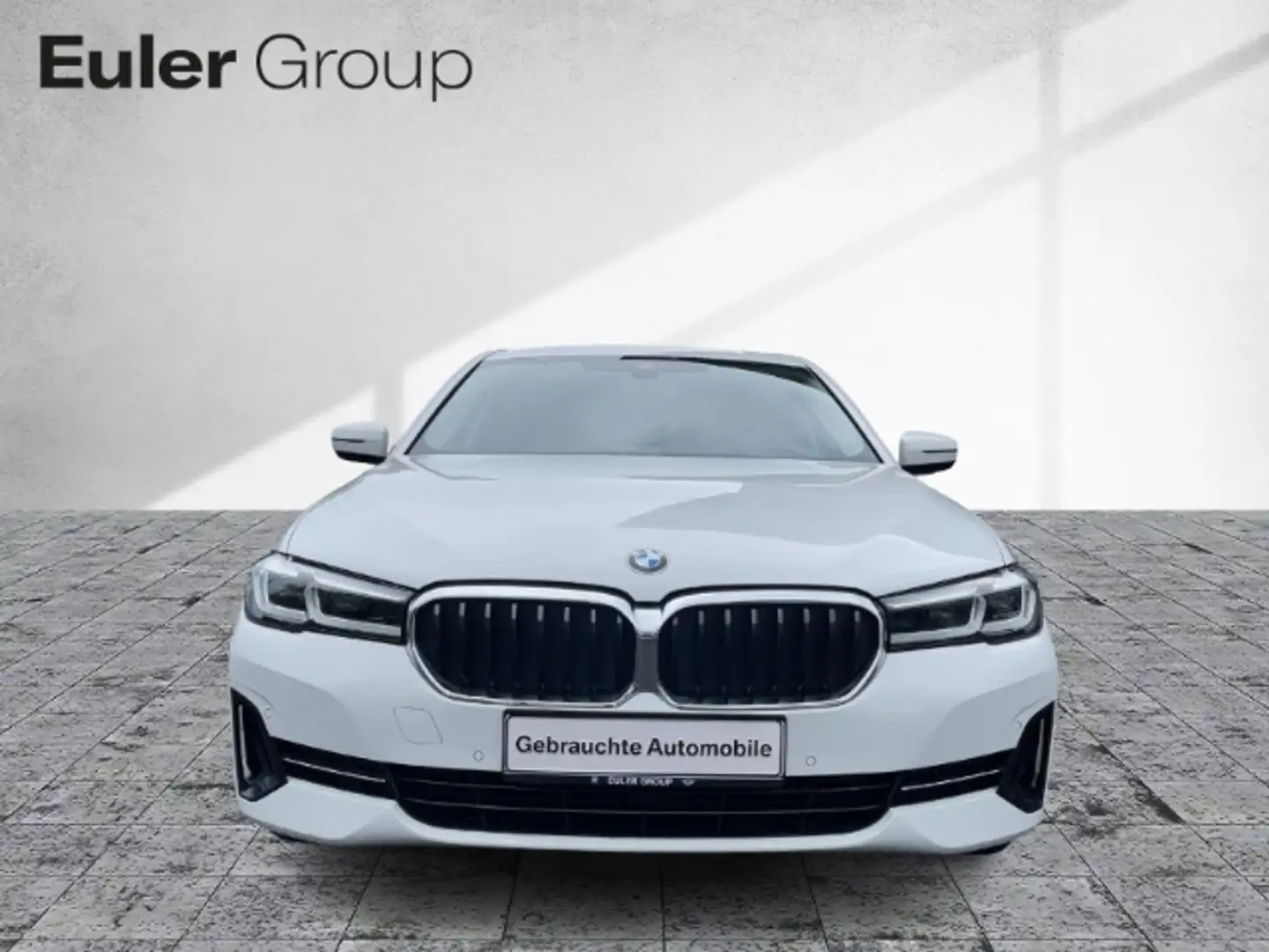 BMW 520 d Limousine HUD Navi DigitCockpit LED Kamera Klima Weiß - 2