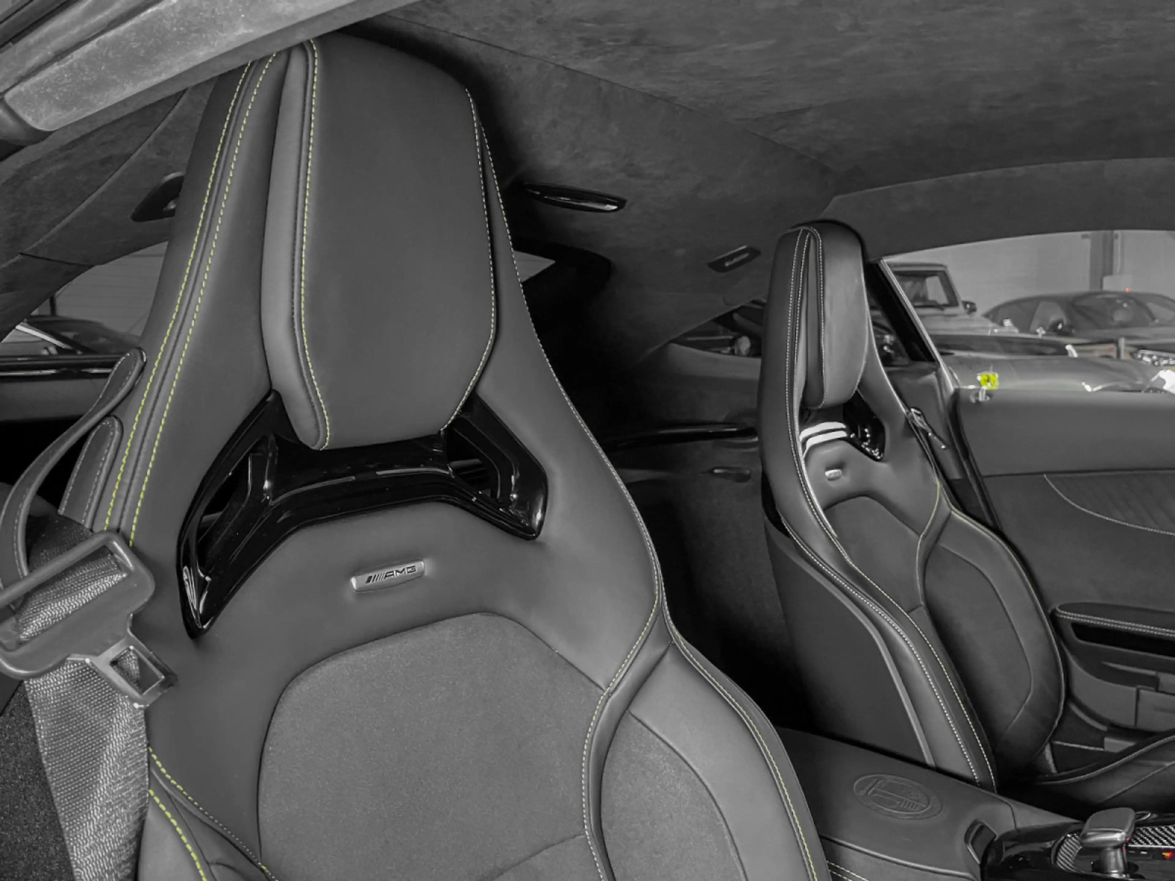 Mercedes-Benz AMG GT R PERFECT CONDITION /NO FAP 1 HAND / KERAMIK/ BURM — photo 10