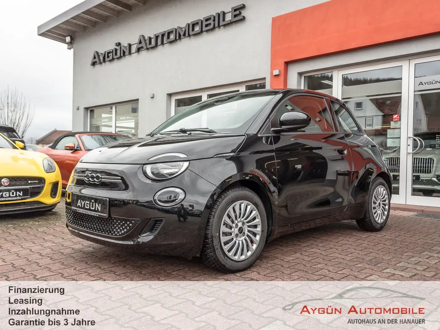 Fiat 500e Action 23,8 kWh Schwarz - 1