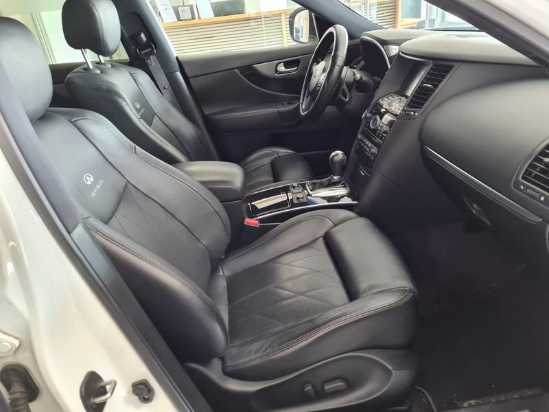Infiniti QX70 S  3.0 V6 | 21 Zoll | Navi | 360° — photo 4