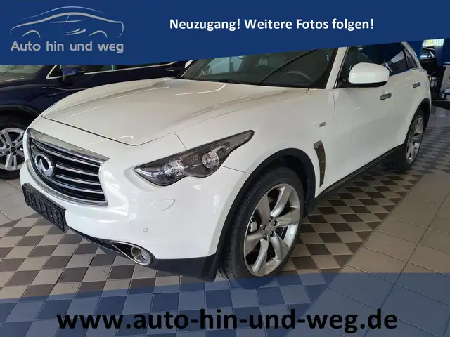 Infiniti QX70 S  3.0 V6 | 21 Zoll | Navi | 360°
