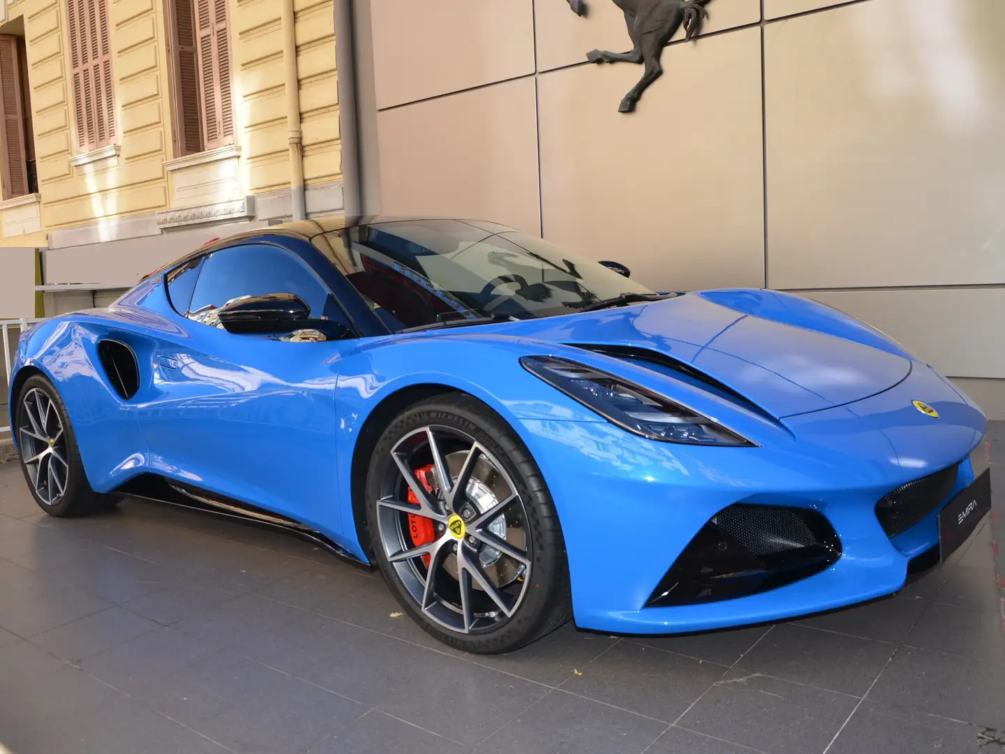 Lotus Emira V6 First Edition Manual Seneca blue NEW Azul - 2