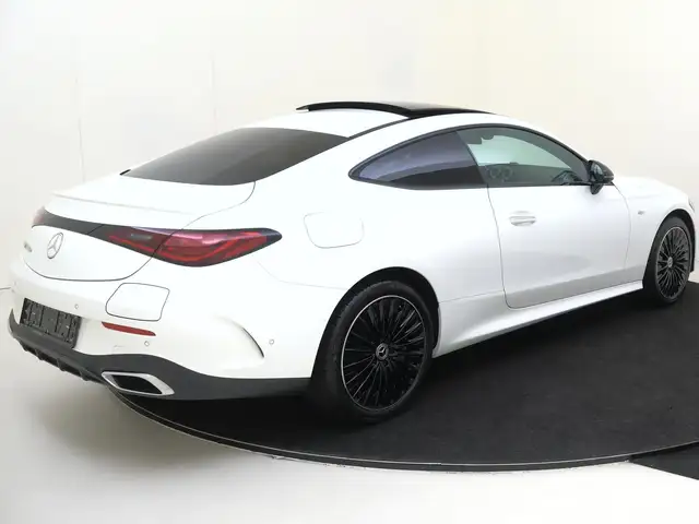 Mercedes-Benz CLE view 4