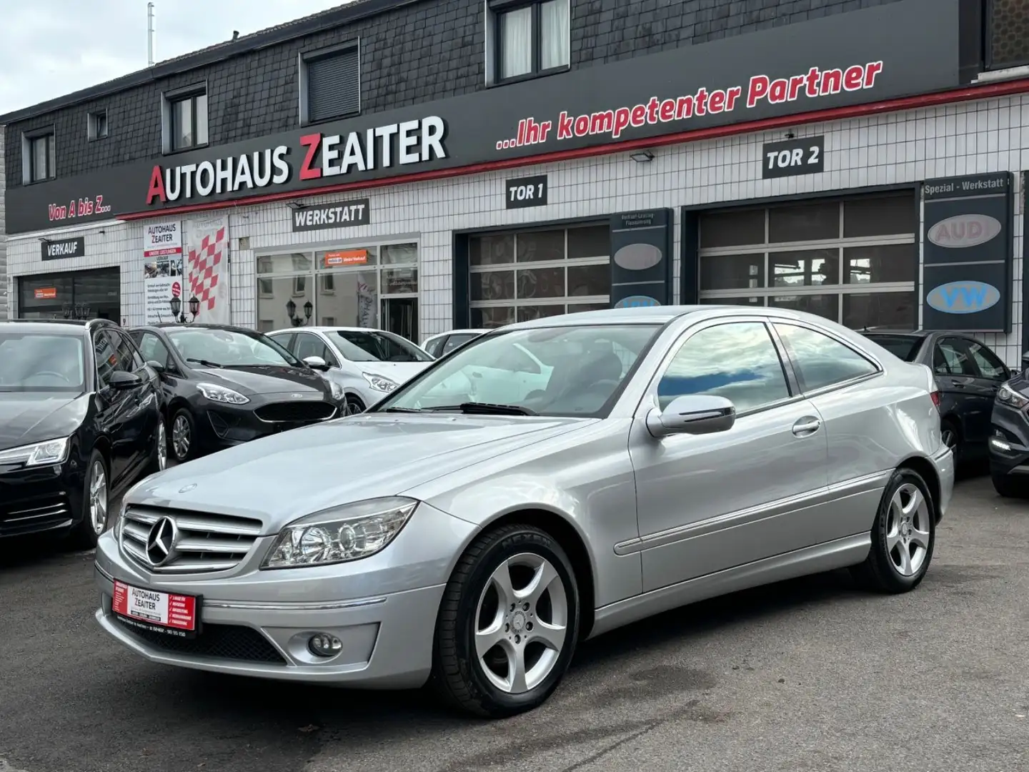 Mercedes-Benz CLC CLC -Klasse CLC 200 Kompressor Argintiu - 1