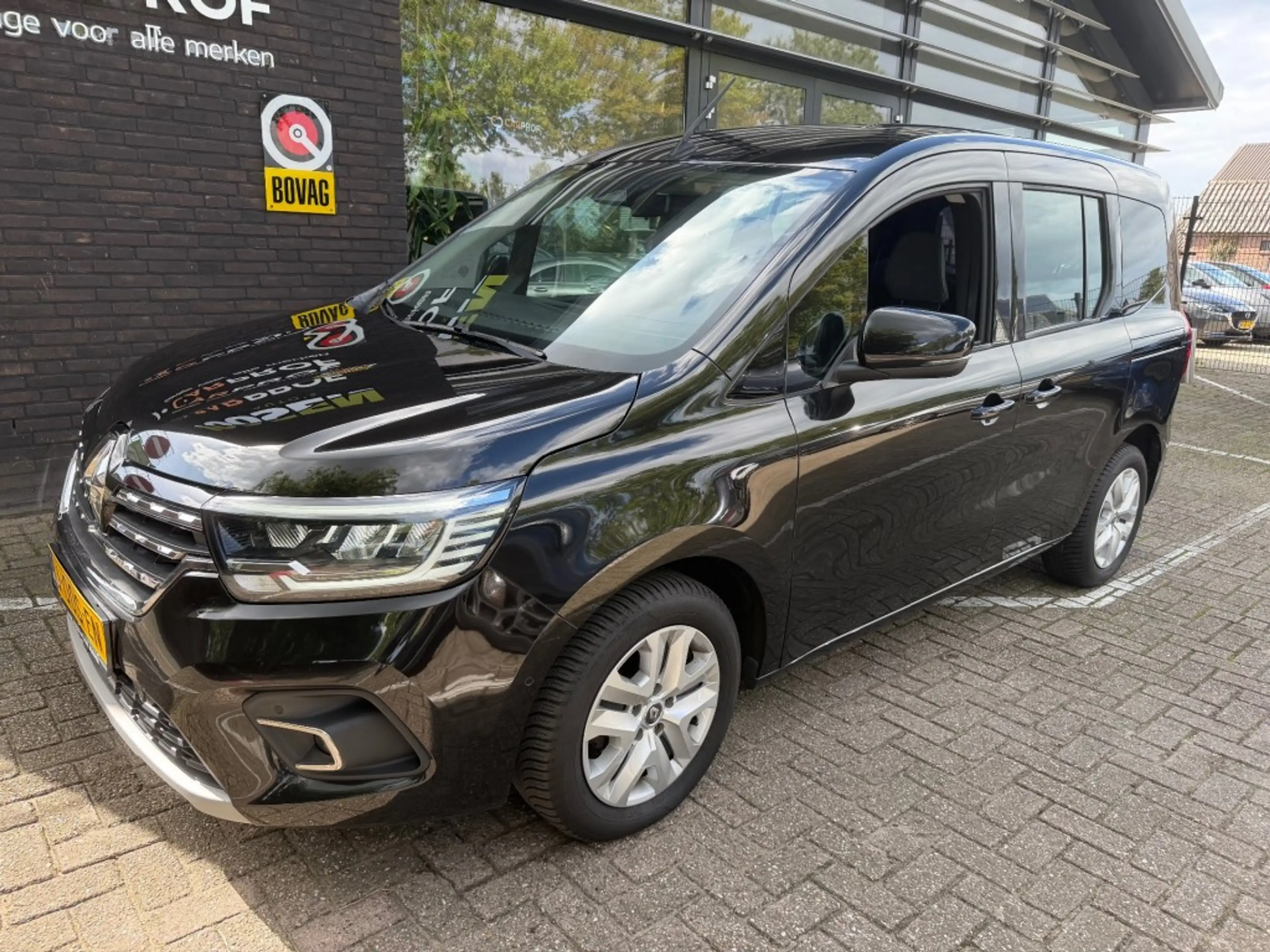 Renault Kangoo 1.3 TCE — photo 9
