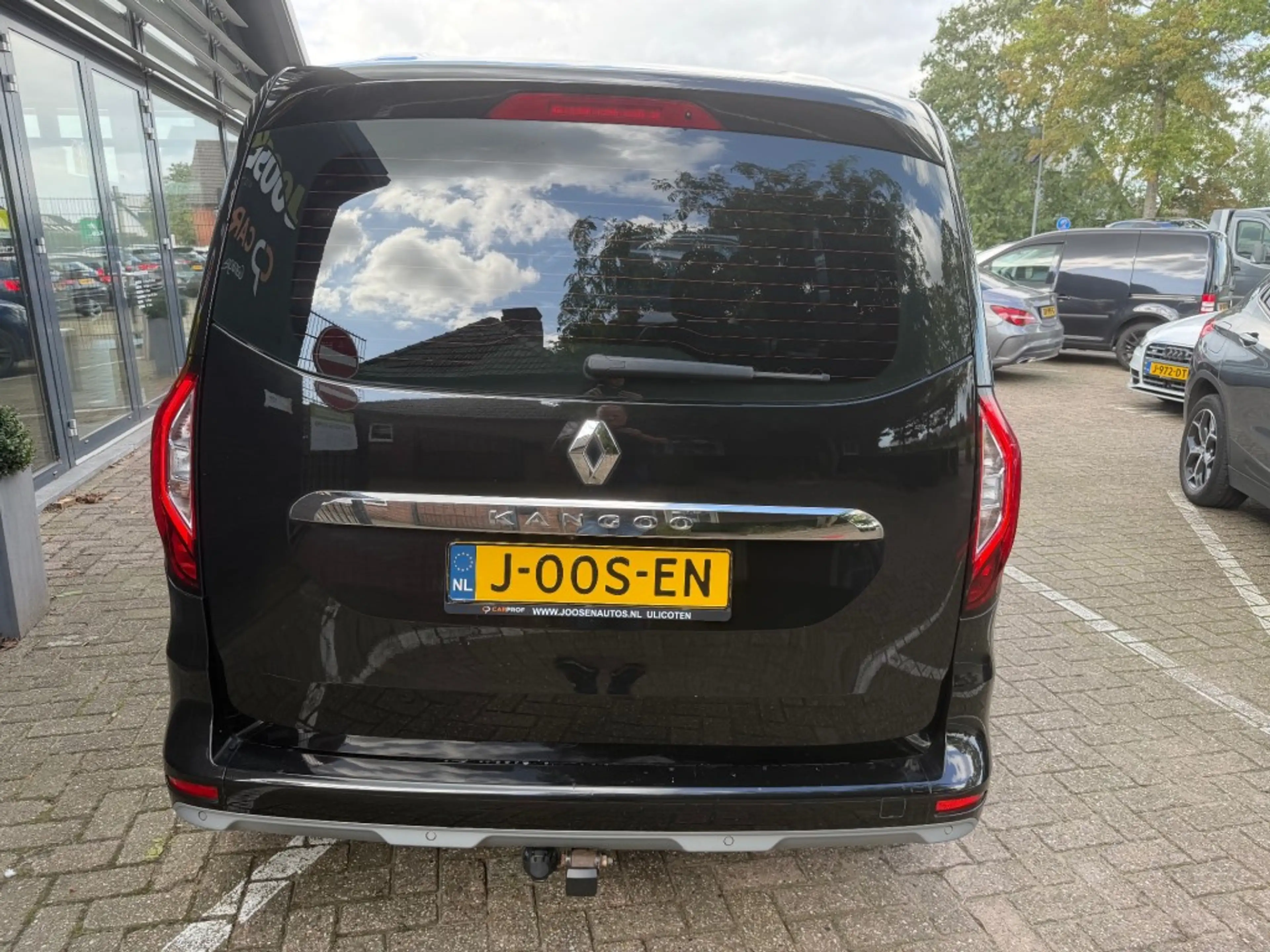 Renault Kangoo 1.3 TCE — photo 12