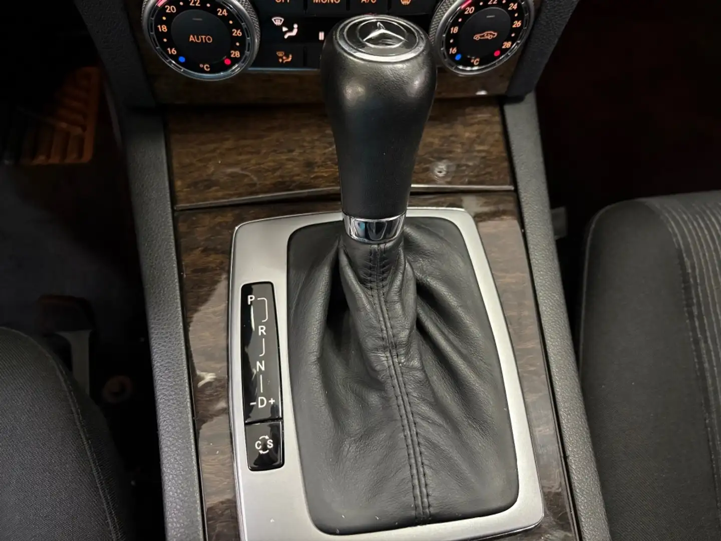 Mercedes-Benz C 180 180K Automaat Zwenk Trekhaak CLIMAT Cruise Grijs - 2