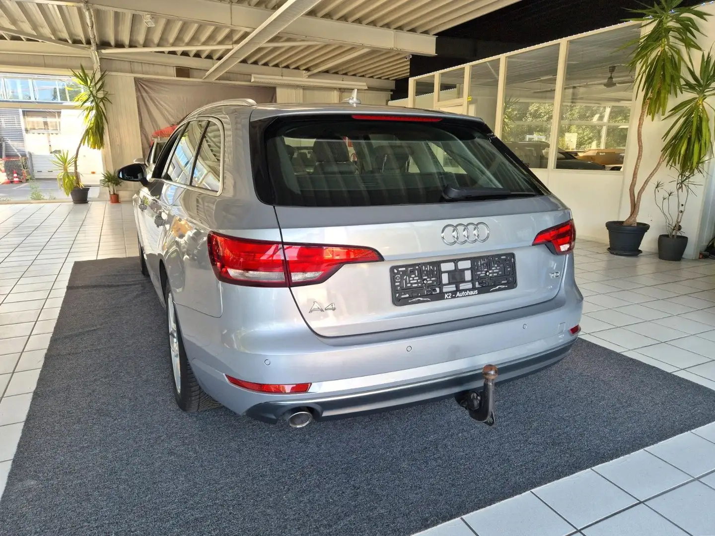 Audi A4 Avant sport*VIRTUAL*XEN*SHZ*NAVI*SPORTSITZE* Silber - 2