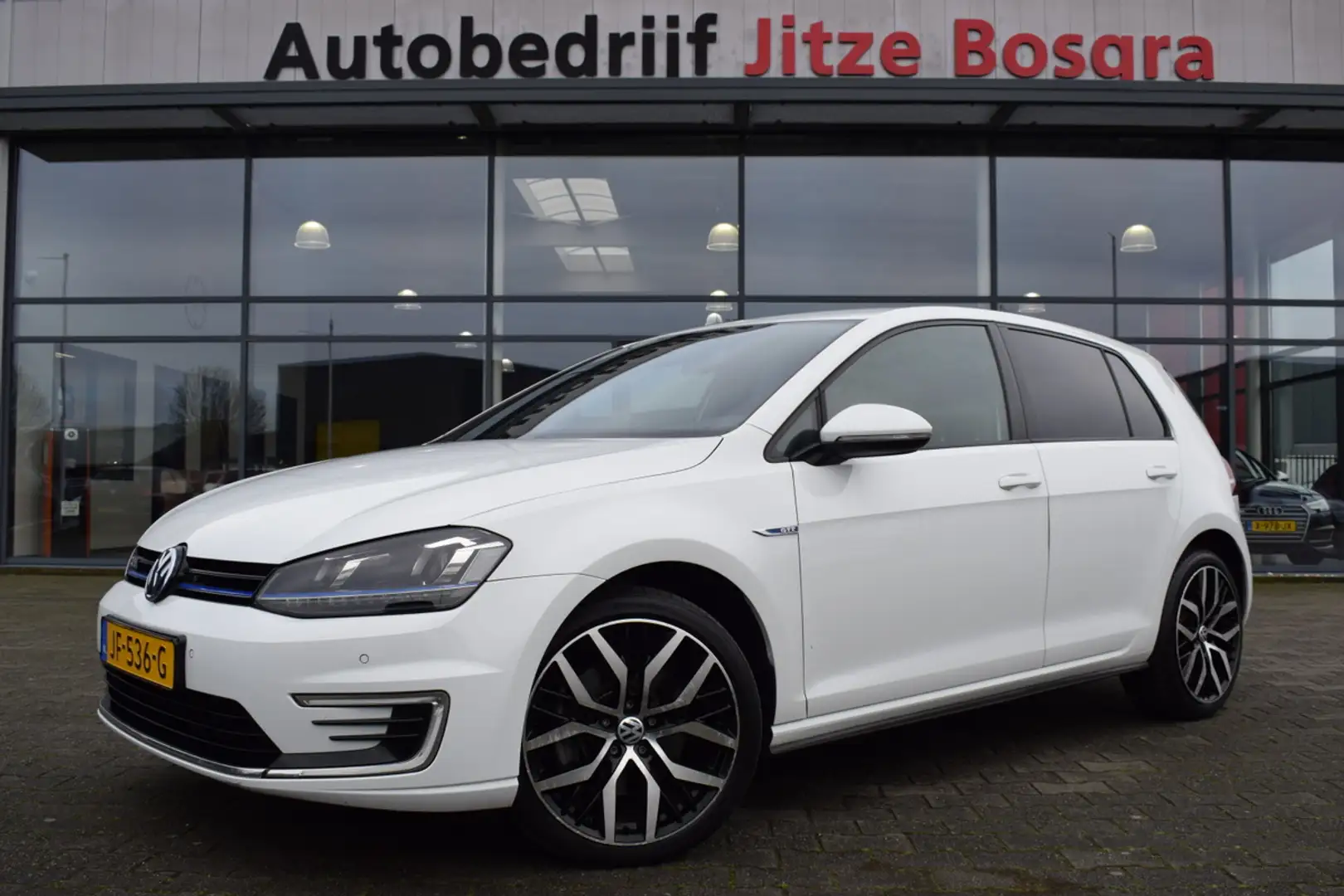 Volkswagen Golf GTE 1.4 TSi Automaat LED | Sportstoelen | Telefonie | Biały - 1