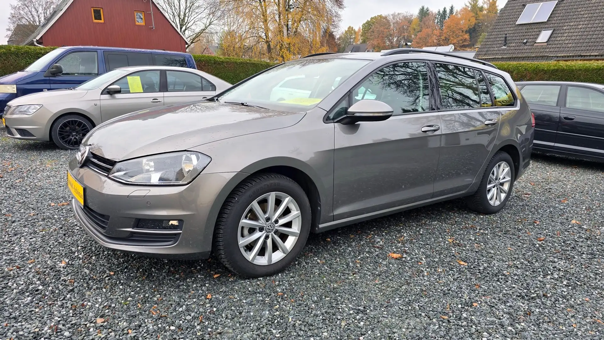 Volkswagen Golf Variant Golf VII Variant 1.2 TSI BlueMotion erst 89624 km Grau - 1