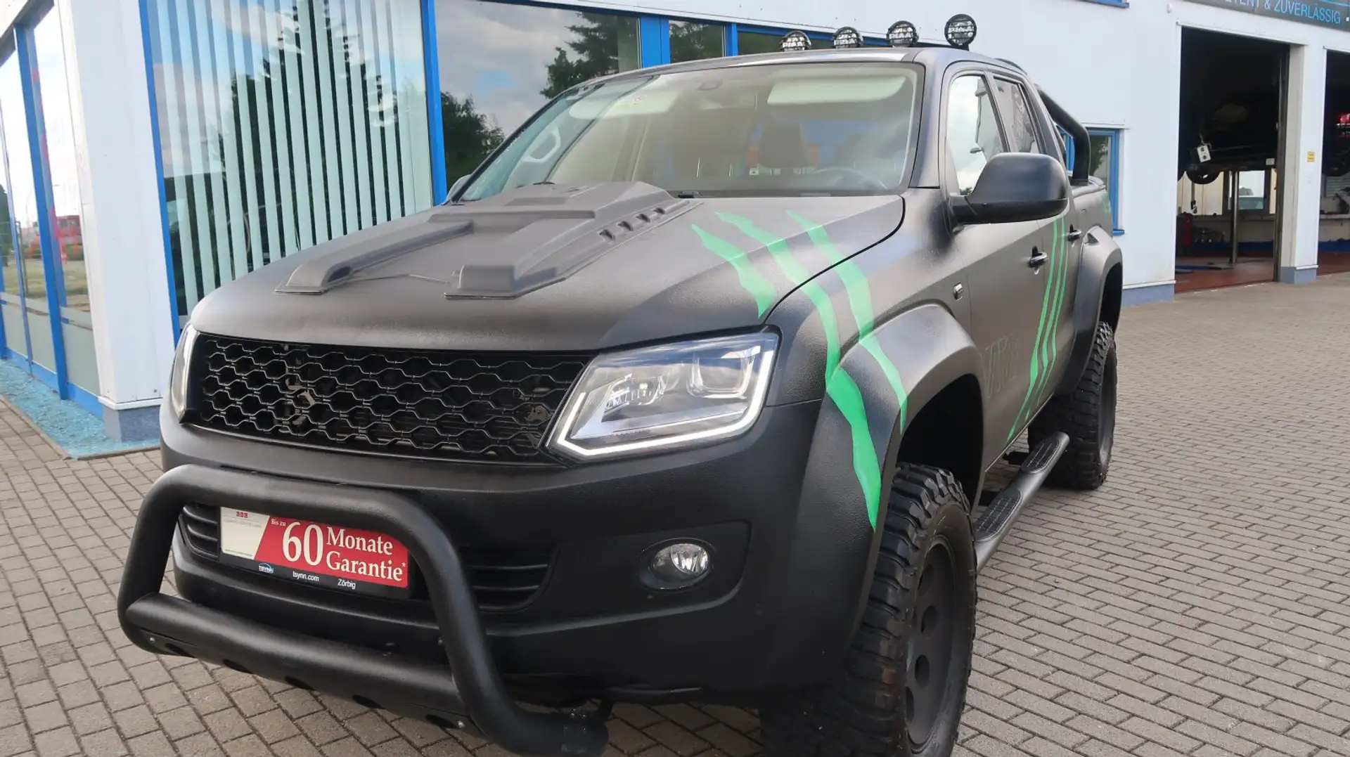 Volkswagen Amarok 4Motion 2.0 TDI Doppelkabine Highline Noir - 2