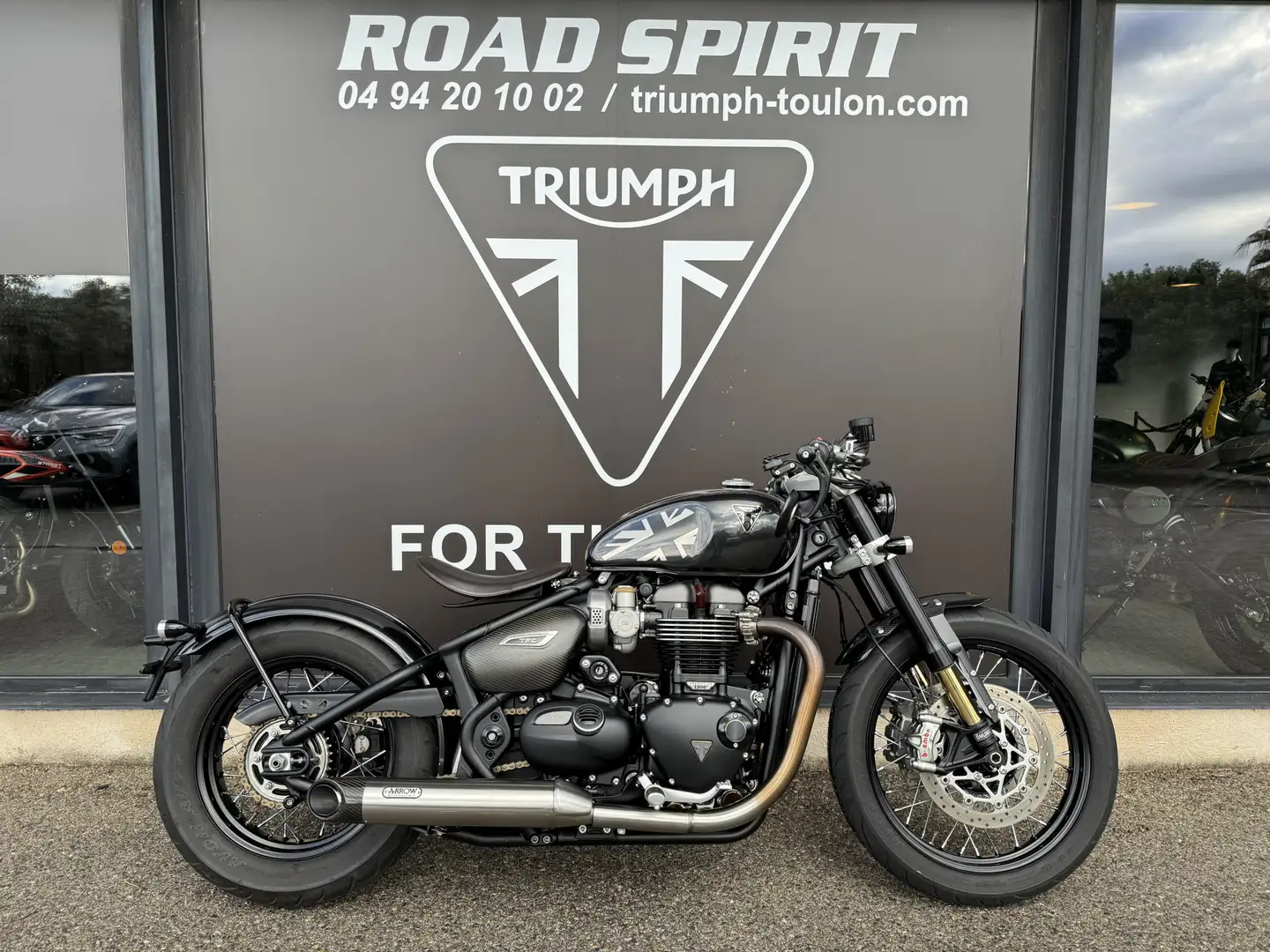 Triumph Bonneville Bobber Noir - 1