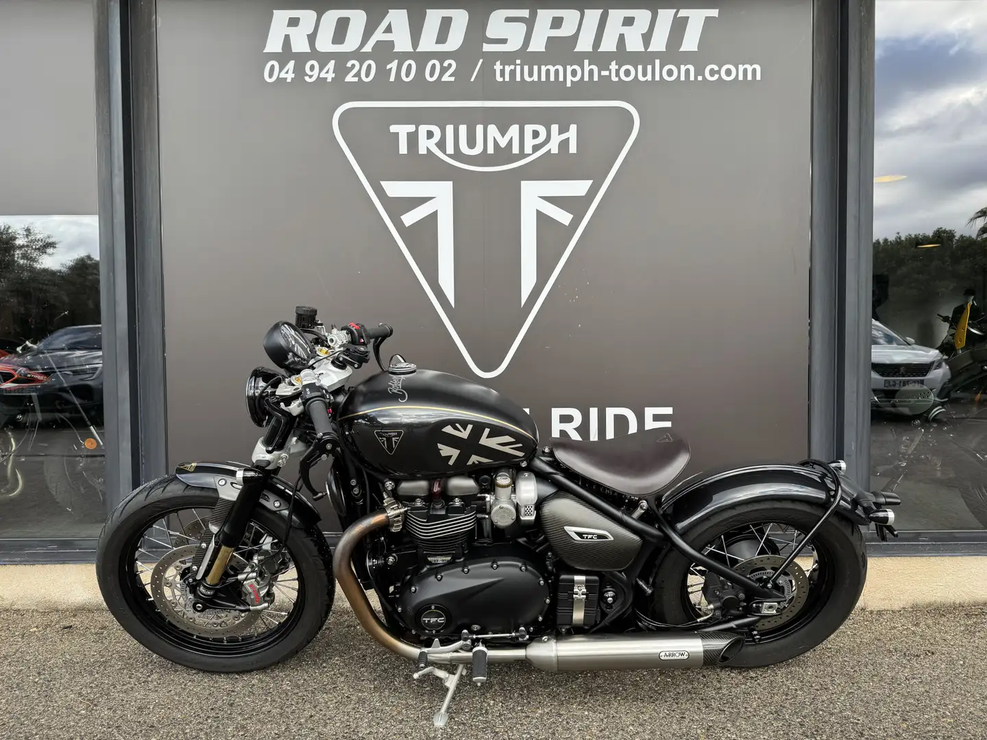 Triumph Bonneville Bobber Noir - 2