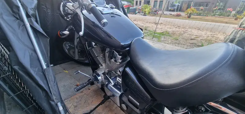 Honda Shadow VT 750 - foto 2