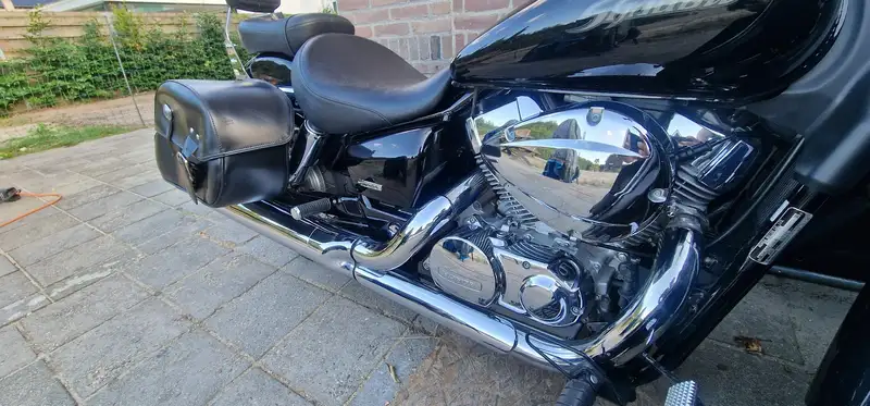 Honda Shadow VT 750 - foto 3