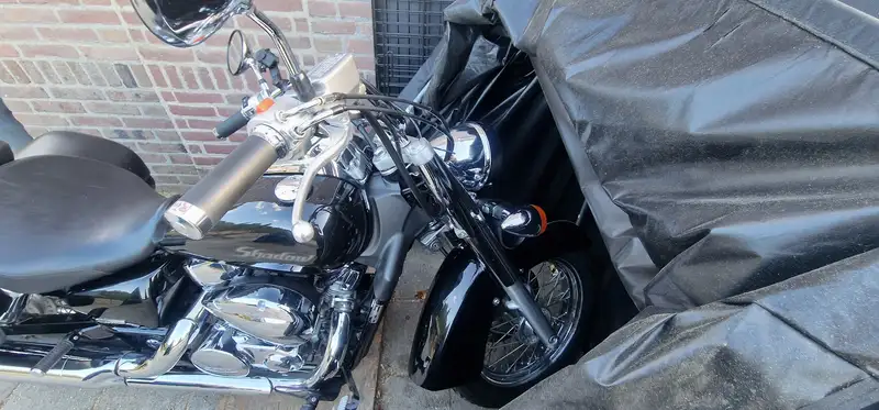 Honda Shadow VT 750 - foto 4