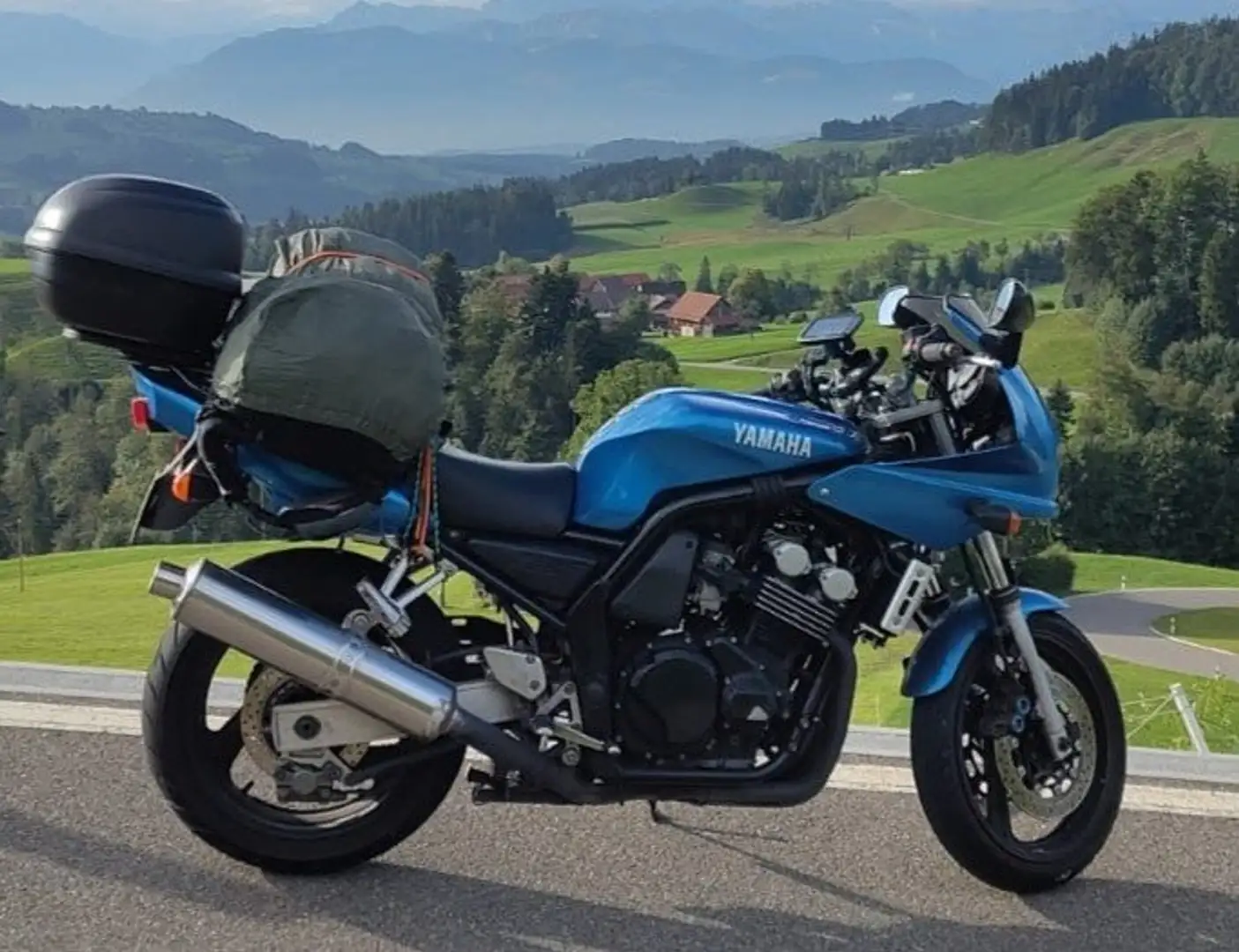 Yamaha FZS 600 Albastru - 1