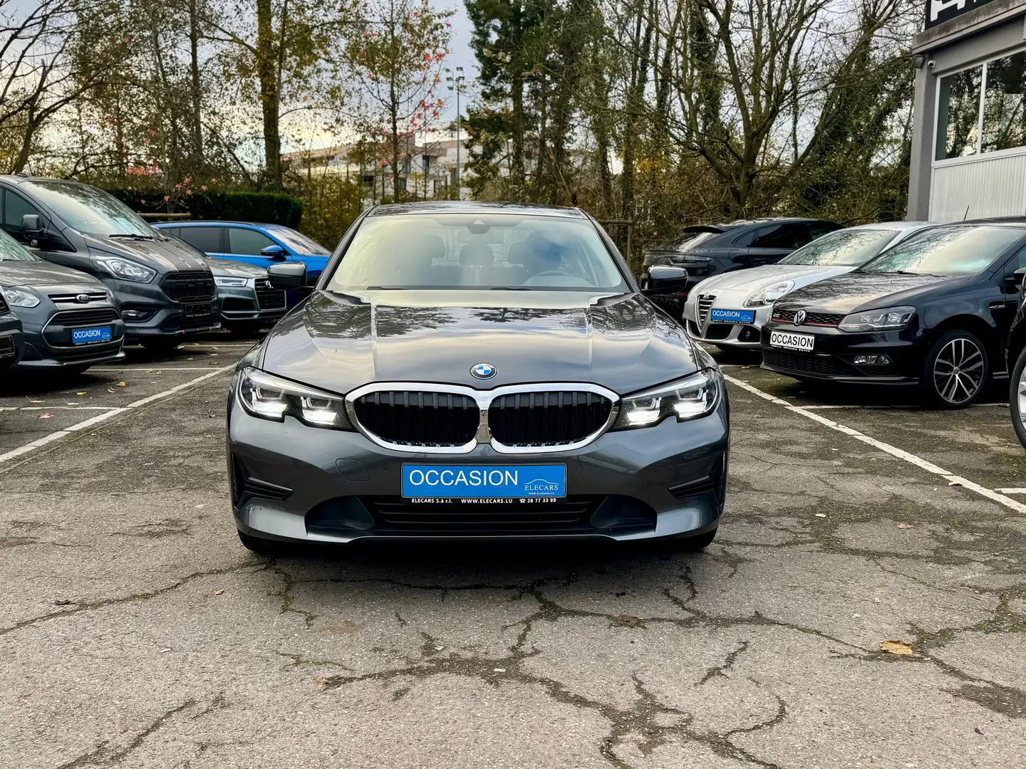 BMW 320 320 i Advantage Gris - 2