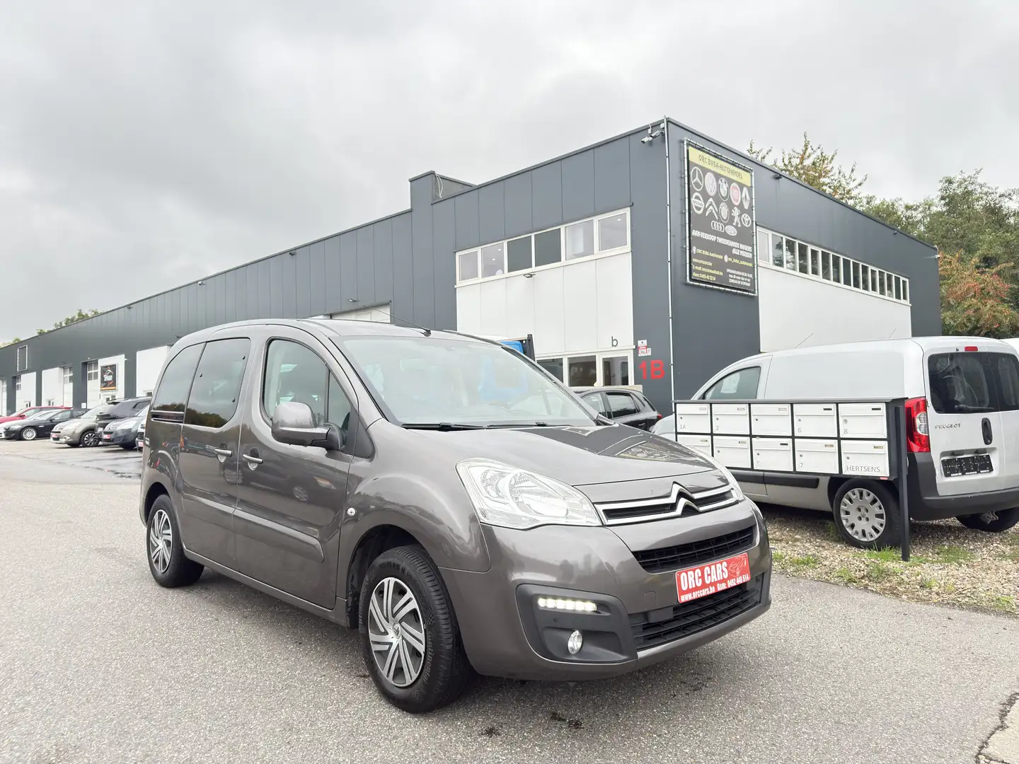 Citroen Berlingo 1.2i 5PL +AIRCO+GARANTIE 1EiG EURO6b Gris - 1