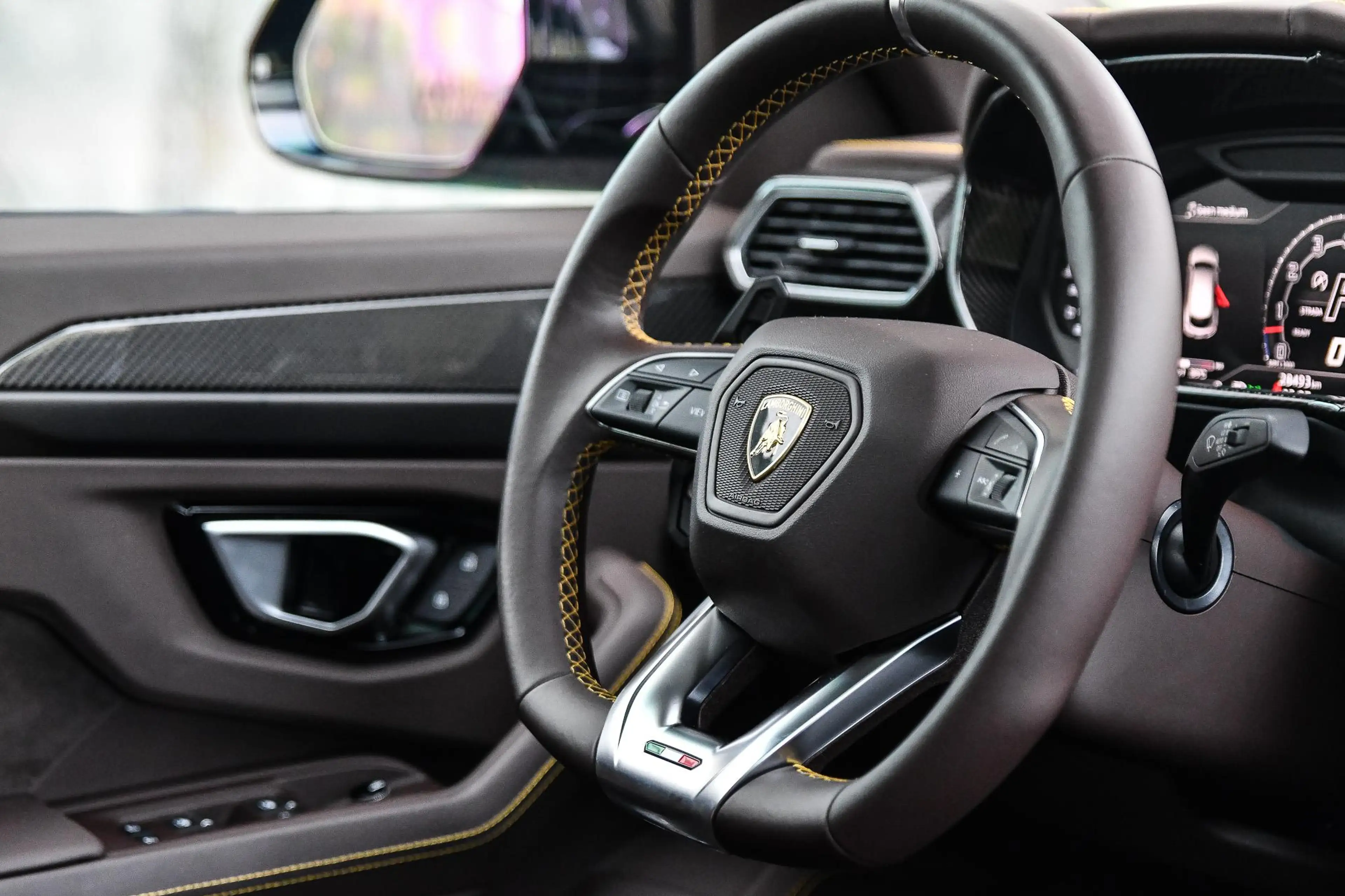 Lamborghini Urus 4.0 V8 S |Verde hydra|Carbon|BTW| — photo 10