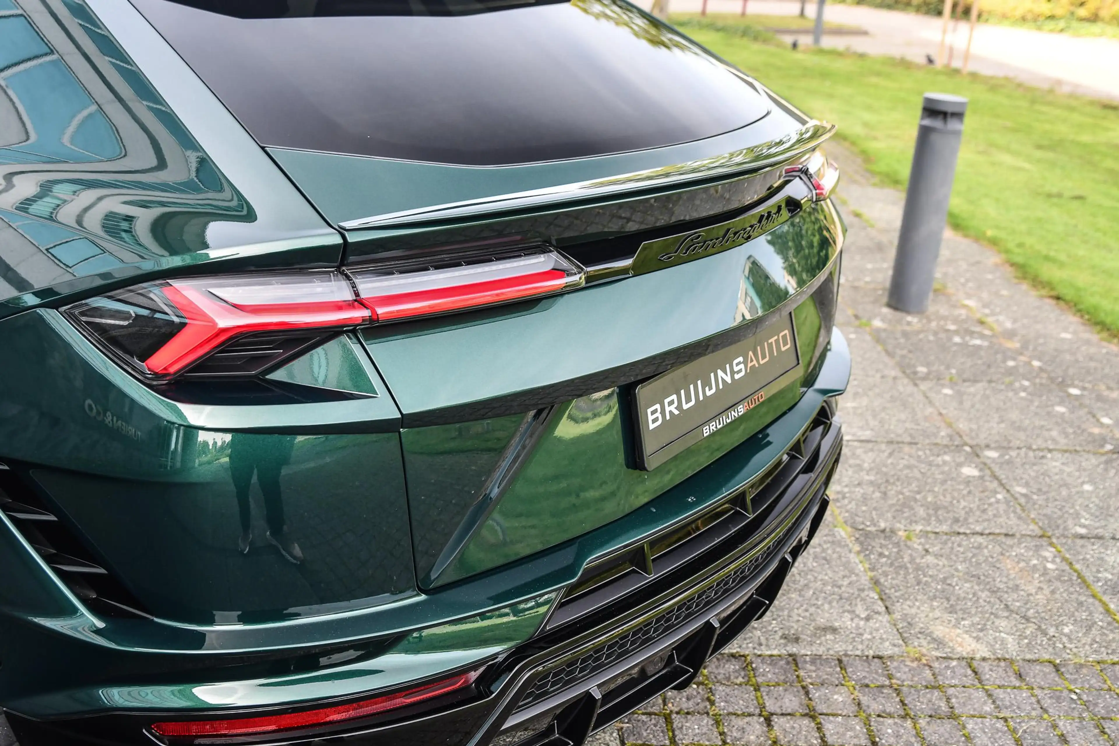 Lamborghini Urus 4.0 V8 S |Verde hydra|Carbon|BTW| — photo 40