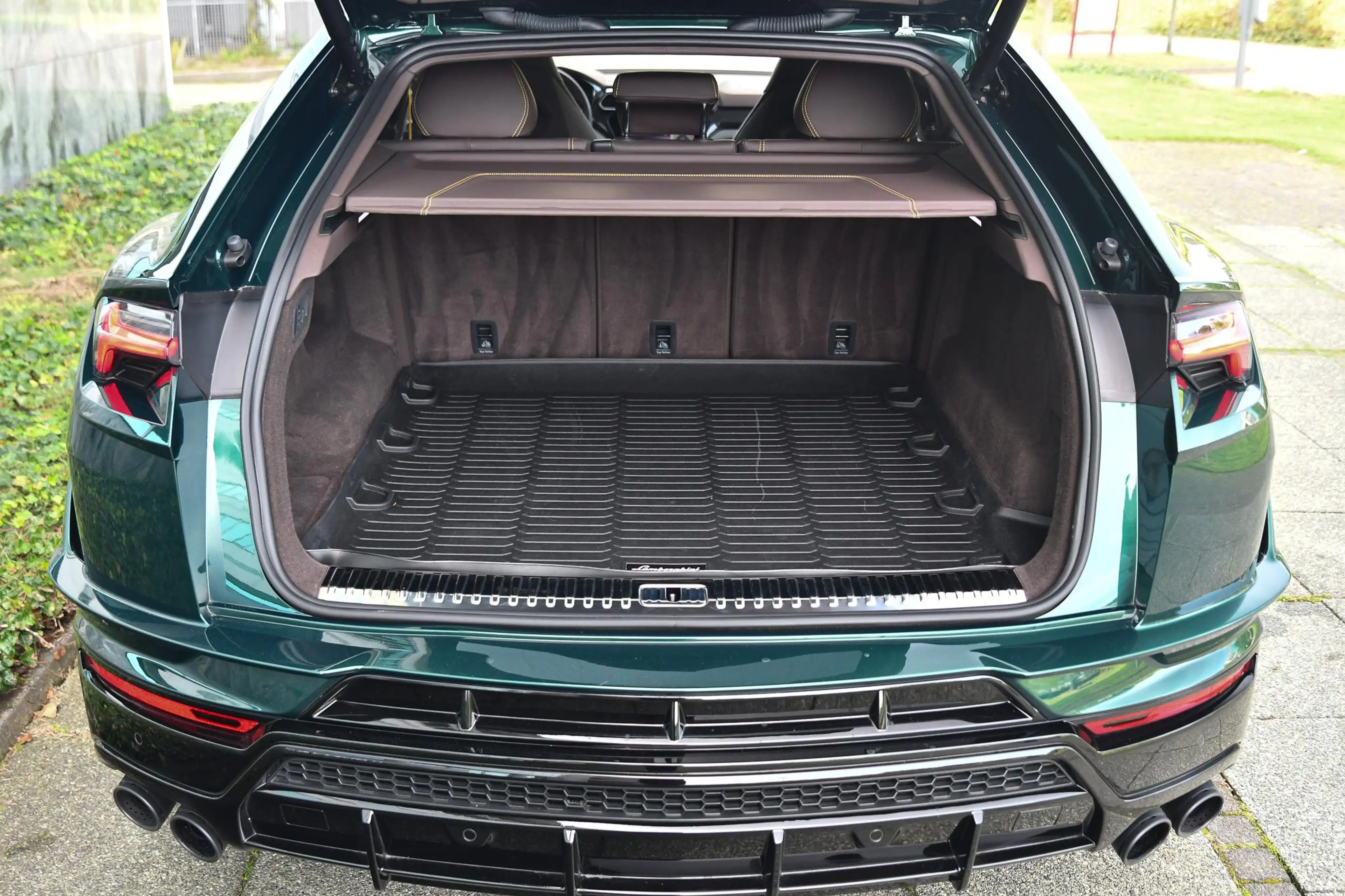Lamborghini Urus 4.0 V8 S |Verde hydra|Carbon|BTW| — photo 41