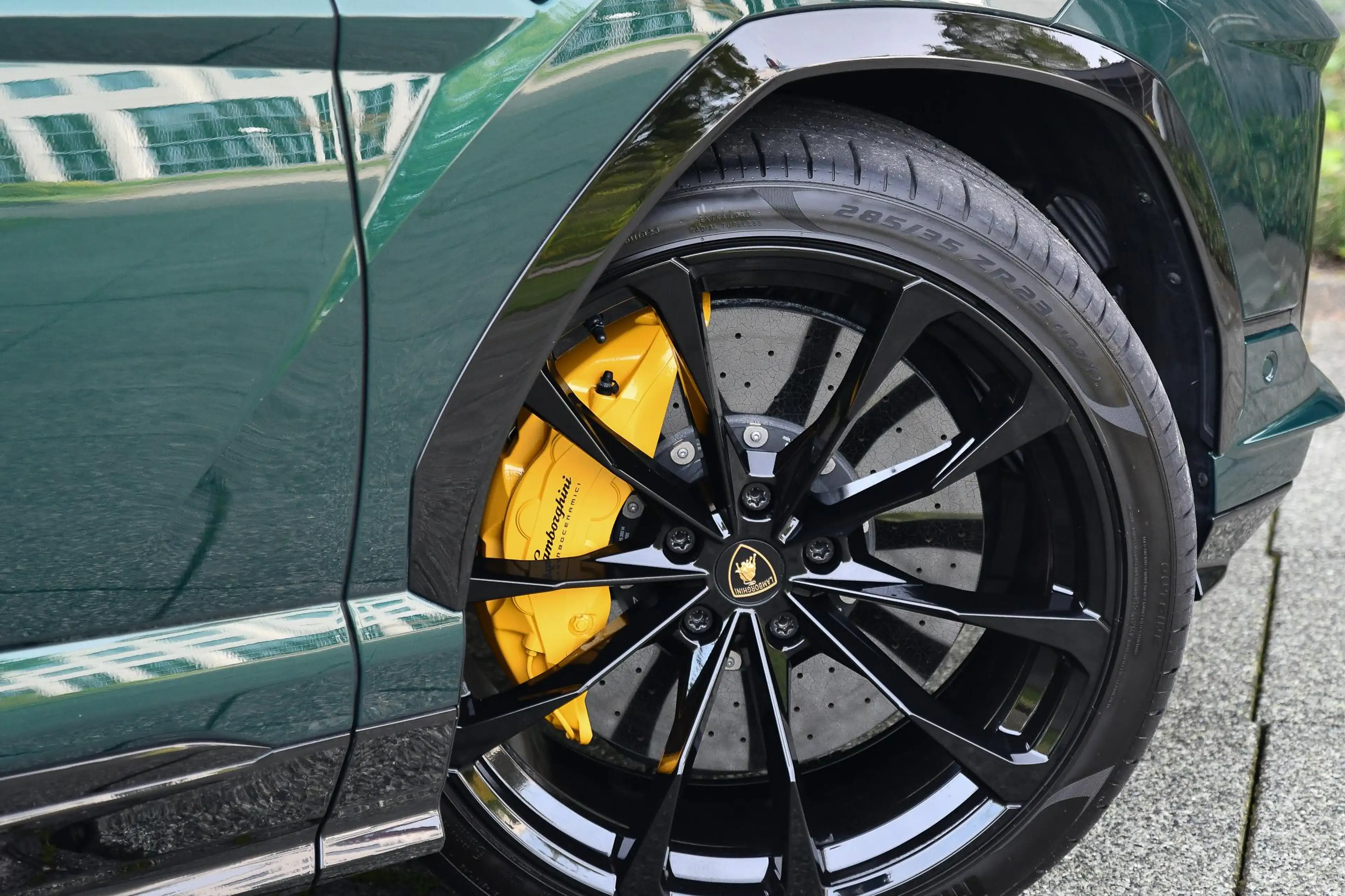 Lamborghini Urus 4.0 V8 S |Verde hydra|Carbon|BTW| — photo 39